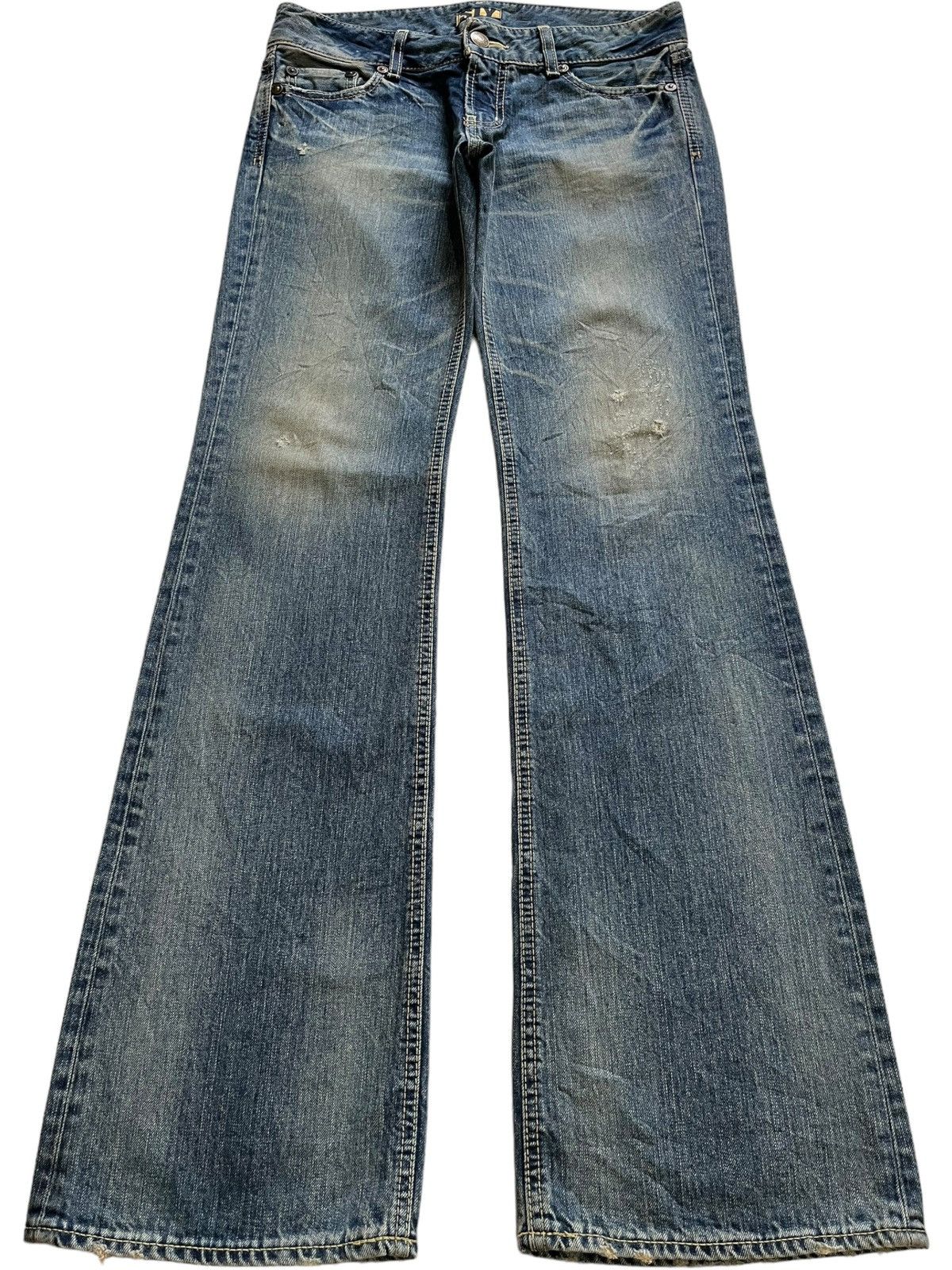 Japanese Brand Vintage Japanese Brand Mud Wash Distressed Flare Jeans Size 32" / US 10 / IT 46 - 1 Thumbnail