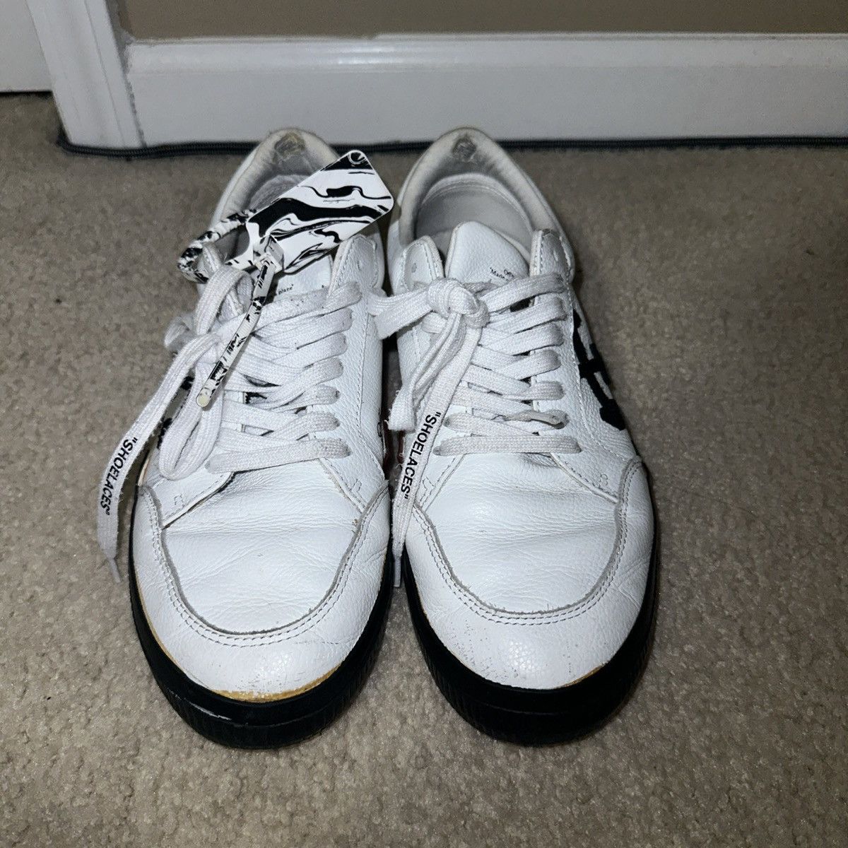 Off-White Off-White Vulcanized Low Black and White Sneakers Size US 10 / EU 43 - 5 Thumbnail