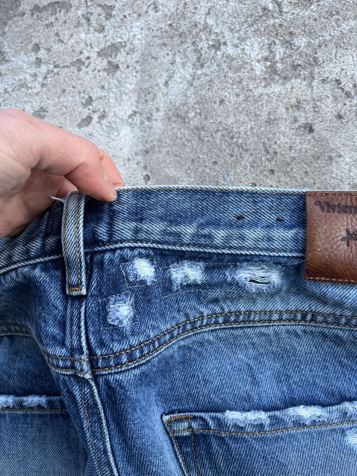 Vivienne Westwood Vivienne Westwood Rock N’ Roll Skinny Distressed Faded Jeans Size US 32 / EU 48 - 19 Thumbnail