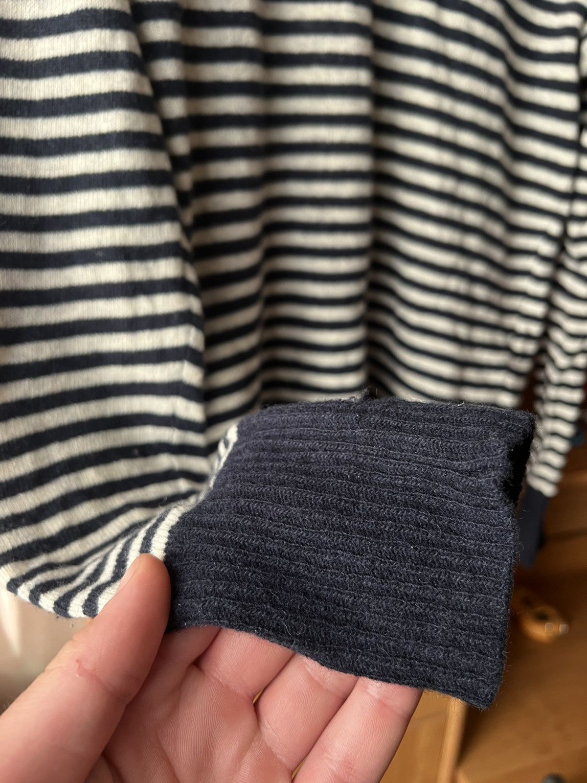 Acne Studios Acne studios wool mohair knit sweater Size XS / US 0-2 / IT 36-38 - 2 Thumbnail
