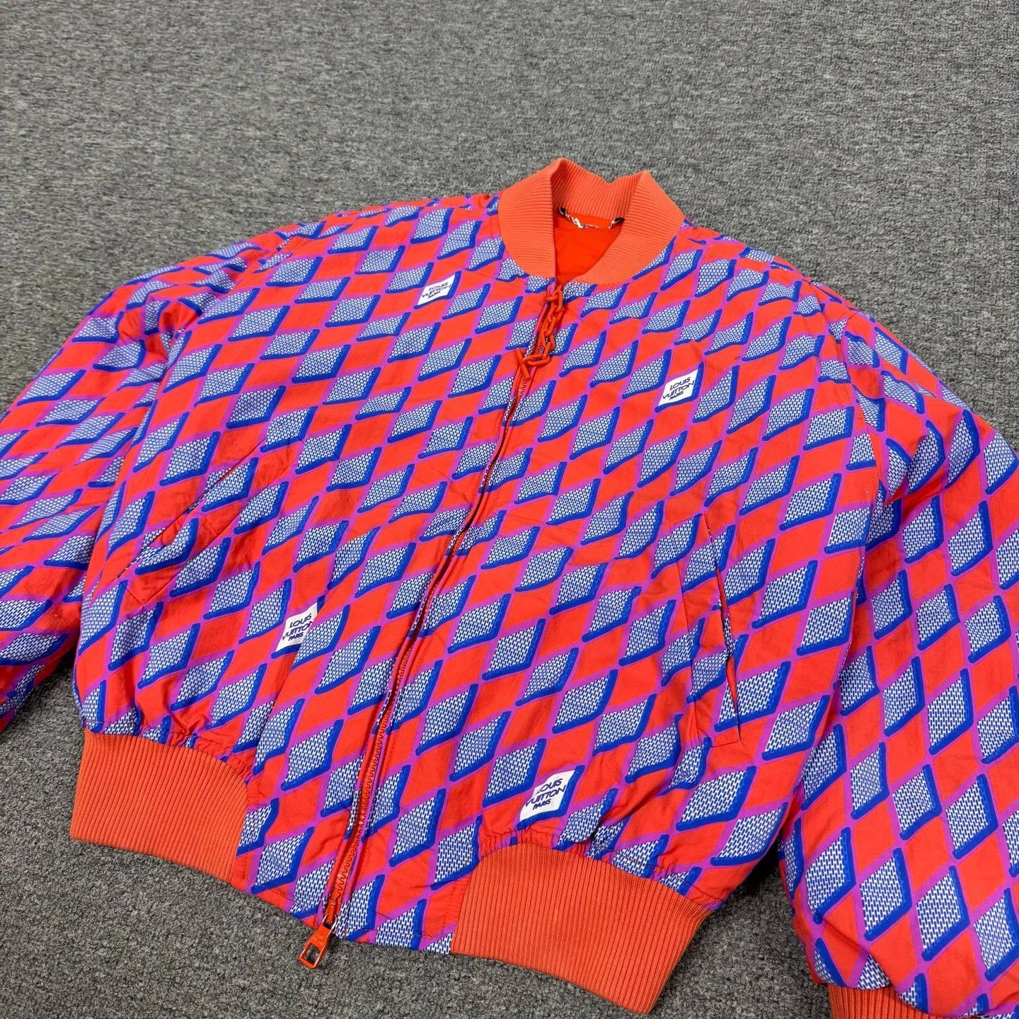 Louis Vuitton Louis Vuitton LV All-over Diamond Pattern Bomber Jacket Size L / US 10 / IT 46 - 3 Thumbnail