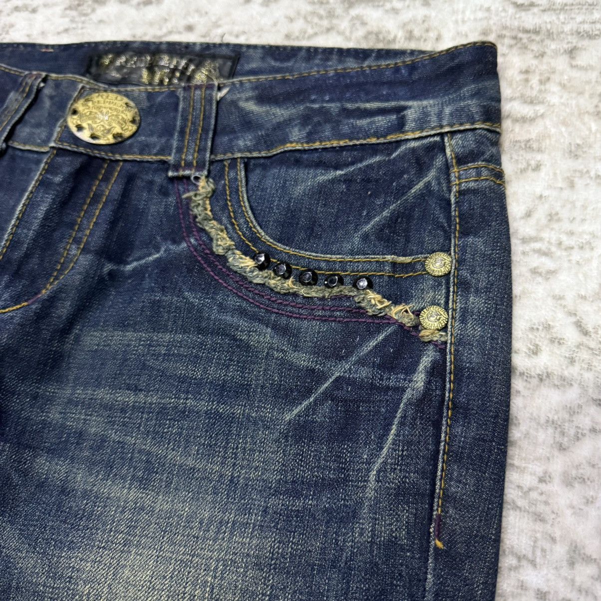 Japanese Brand Y2k Red Pepper Japan Embroidery Wings Wide Leg Flare Jeans Size US 30 / EU 46 - 9 Thumbnail