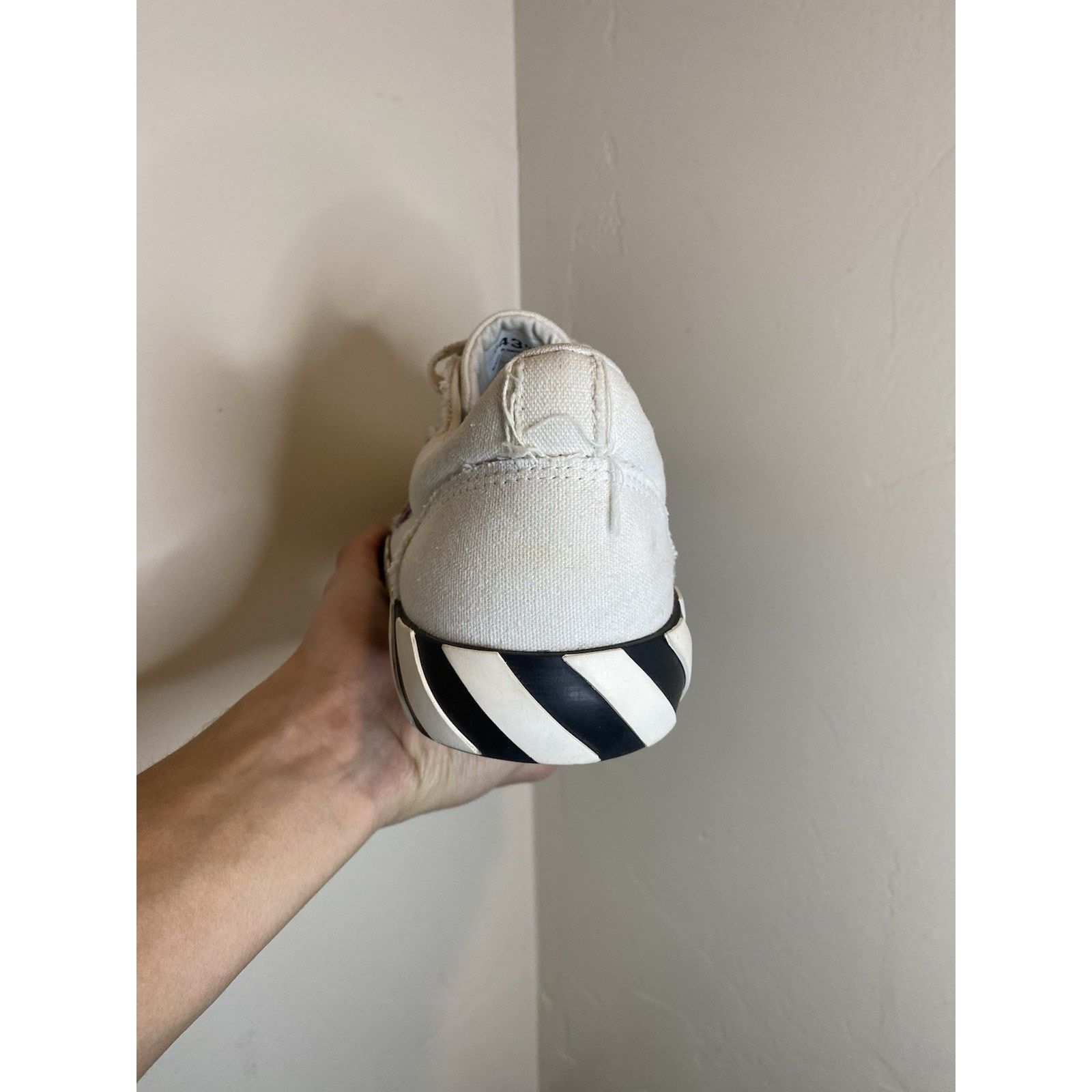 Off-White OFF-WHITE Vulc Low “White Purple” | Size 43 EU | 10 US Size US 10 / EU 43 - 14 Thumbnail