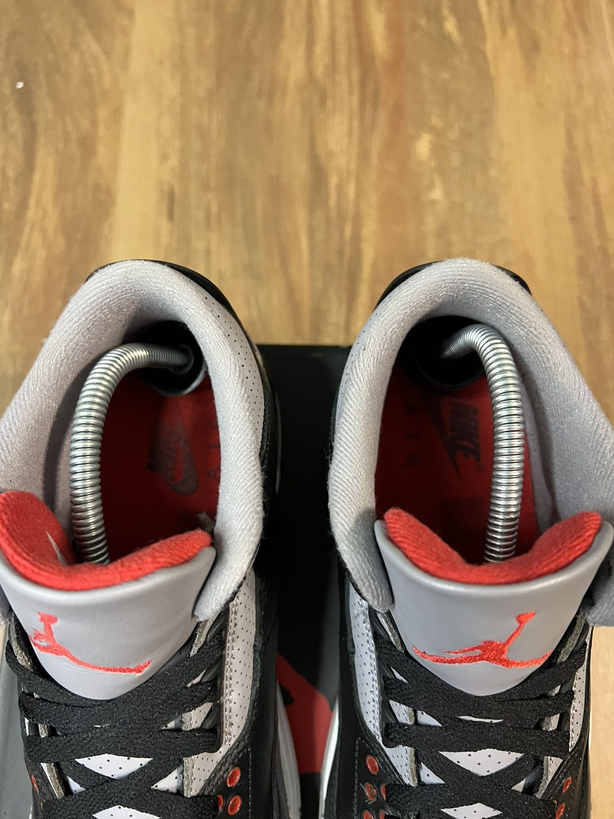 Jordan Brand Size 8.5 Jordan 3 Black Cement Size US 8.5 / EU 41-42 - 4 Thumbnail