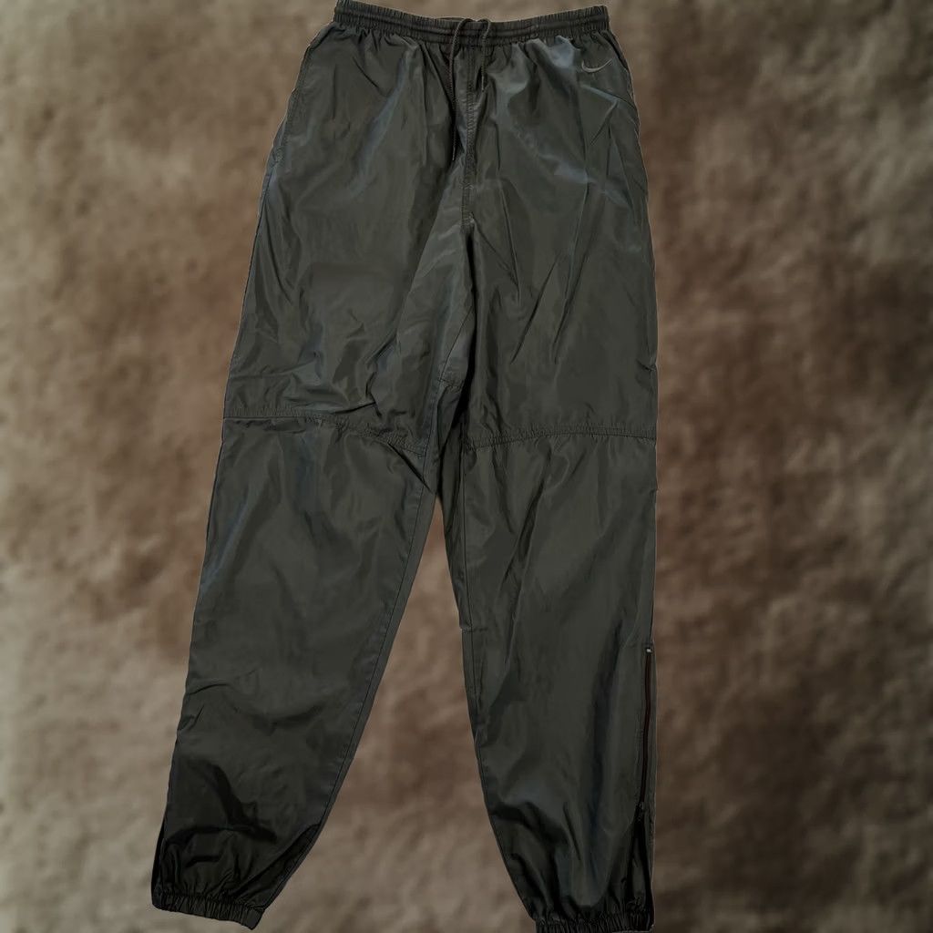 Nike VINTAGE Nike Pants Mens Large Green Nylon Track Joggers Zip Ankle 90s White Tag Size US 33 - 1 Thumbnail