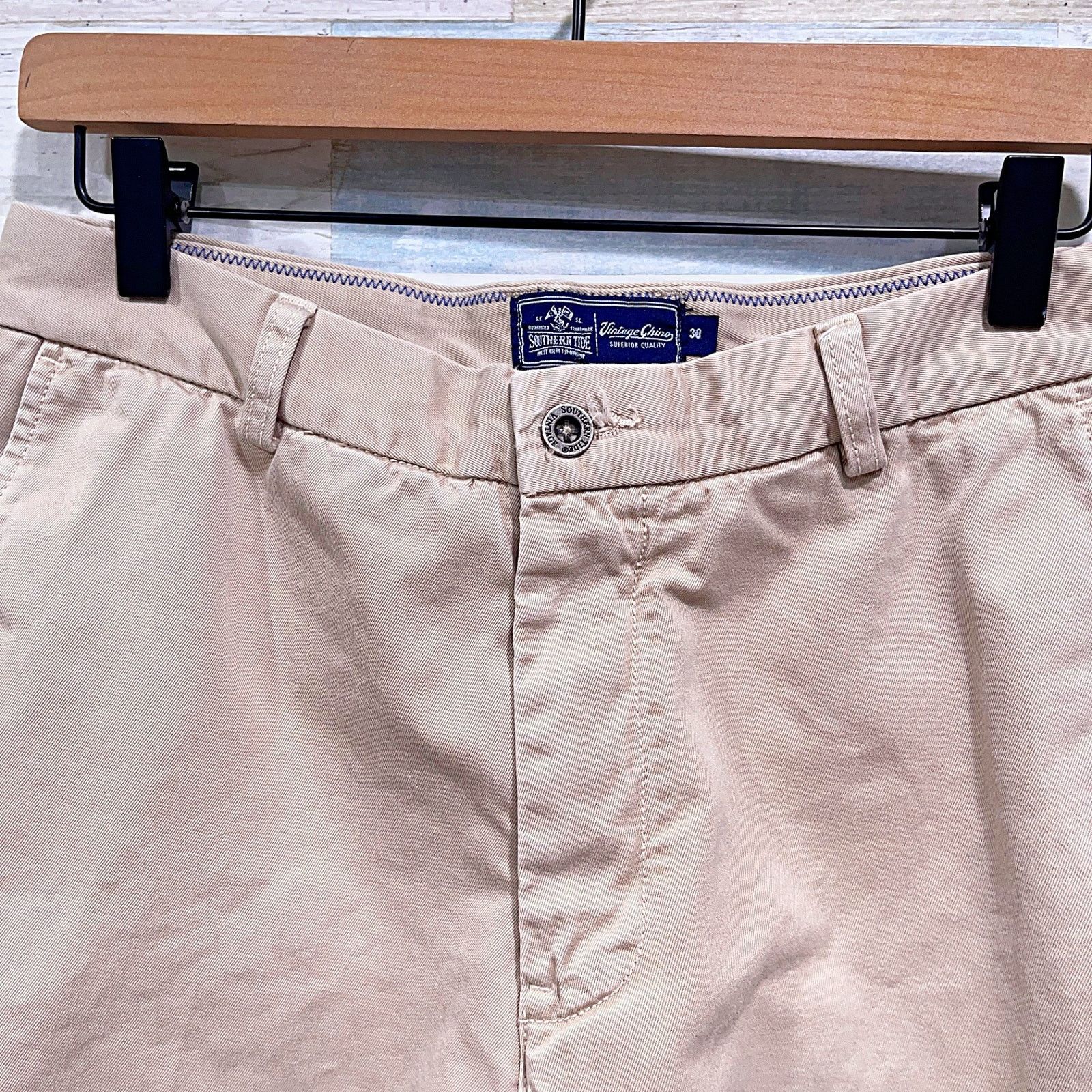 Southern Tide Southern Tide 7.5 Allen Flat Front Chino Shorts Khaki Men 30 Size US 30 / EU 46 - 2 Thumbnail