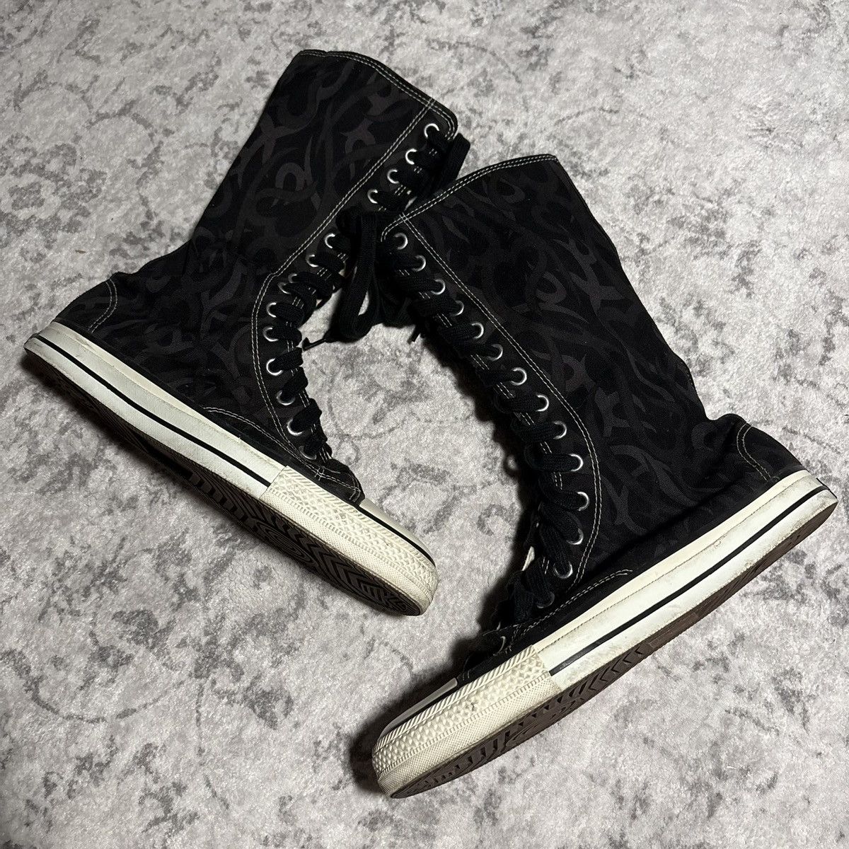 Number (N)ine Number (N)ine AW04 Tribal Heart Camo High Top Sneakers Black Size US 9 / EU 42 - 5 Thumbnail