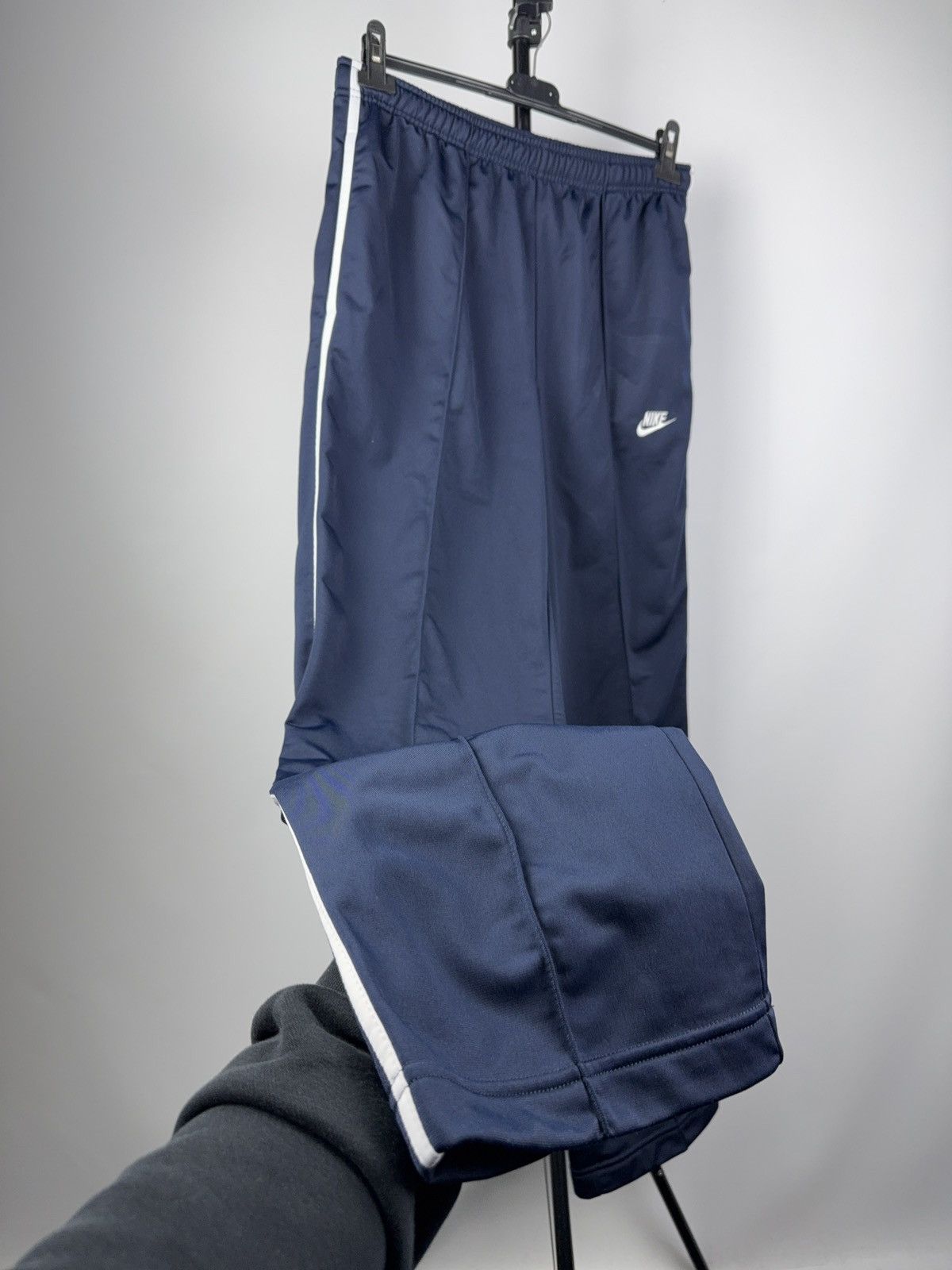 Nike × Vintage Vintage Nike Pants Embroidered Nylon Drill Pants S-M size Size US 32 / EU 48 - 3 Thumbnail