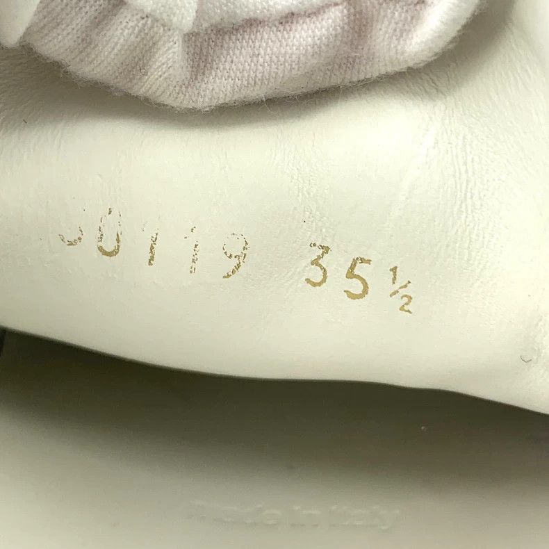 Louis Vuitton Louis Vuitton White logo flat casual white shoes Size US 5 / IT 35 - 6 Thumbnail