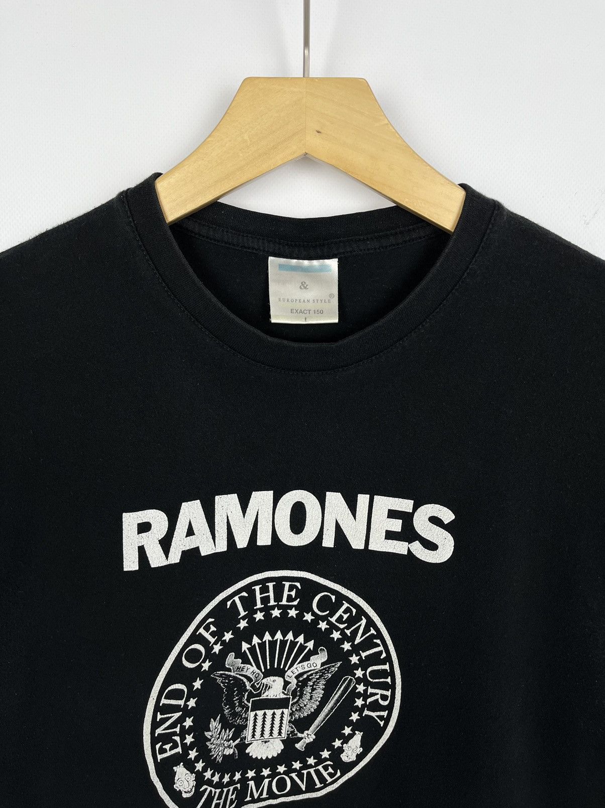 Band Tees Vintage Ramones punk rock band tee 2000’s Size US L / EU 52-54 / 3 - 6 Thumbnail