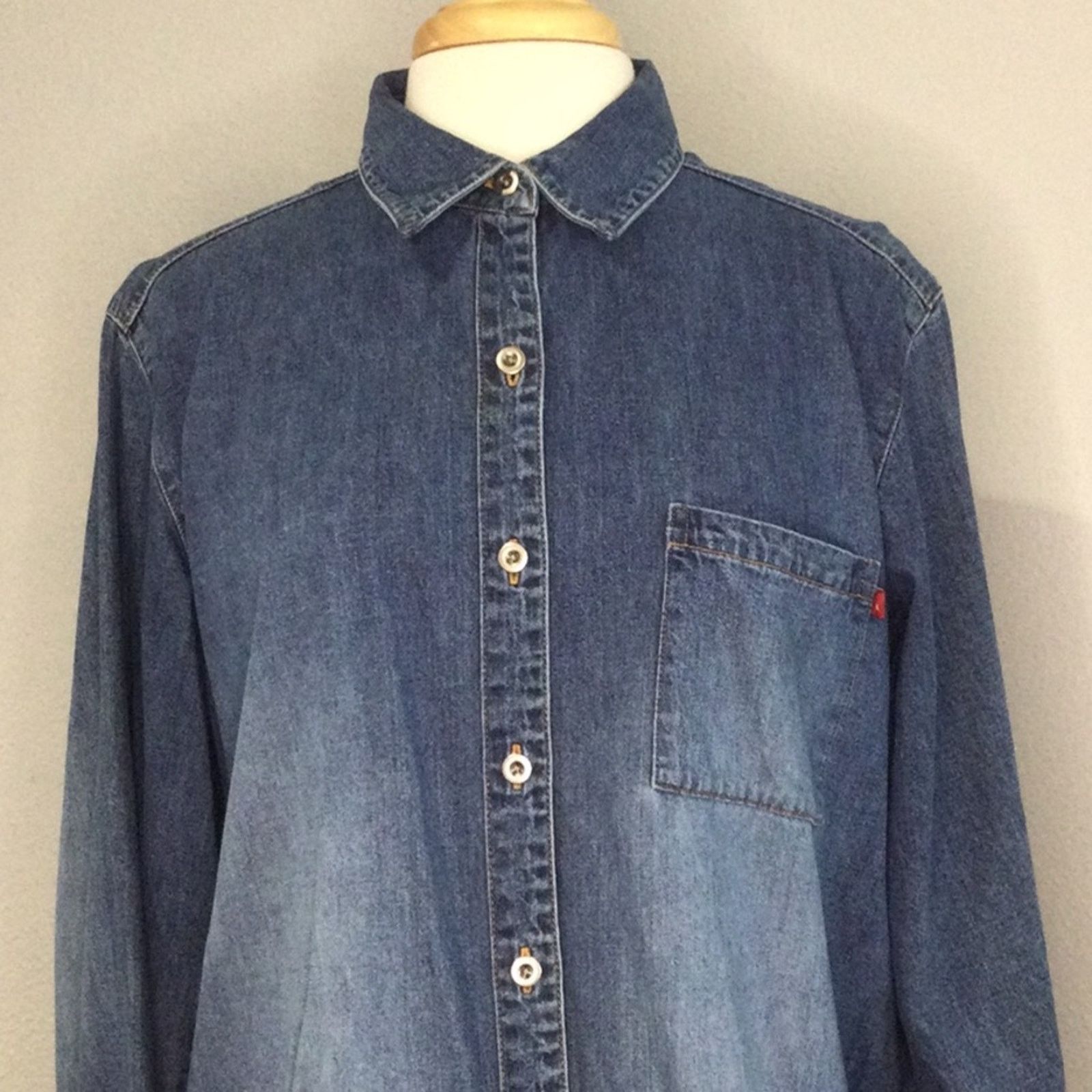 Chicos Chico’s Denim Pocket Full Button Front Shirt Size 2/L/12 Size L / US 10 / IT 46 - 2 Thumbnail