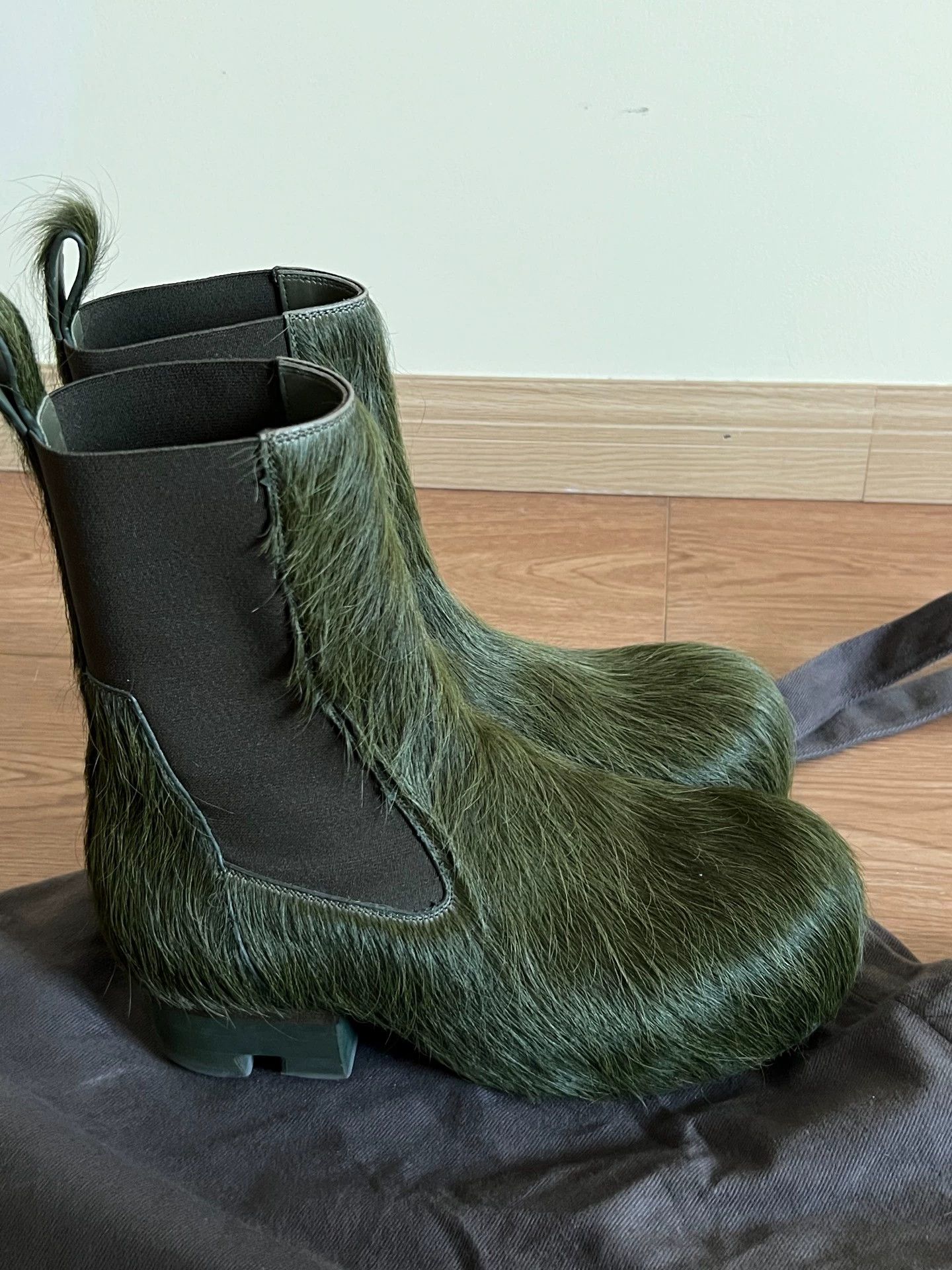 Rick Owens Rick Owens horsehair boots, green horsehair Size US 7 / EU 40 - 7 Thumbnail