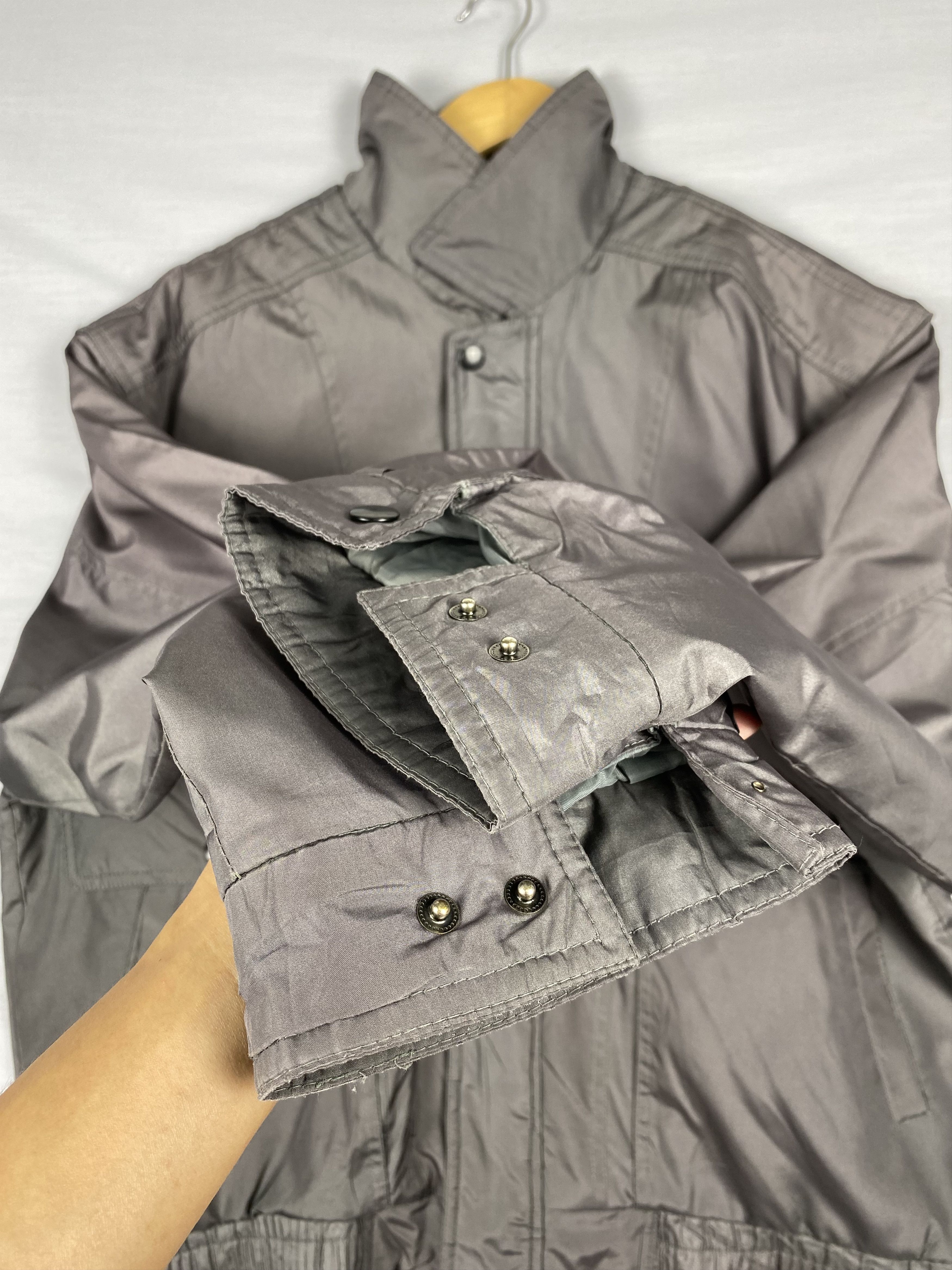 Japanese Brand Vintage Japanese Minimalist Nylon Light Jacket Size US L / EU 52-54 / 3 - 4 Thumbnail