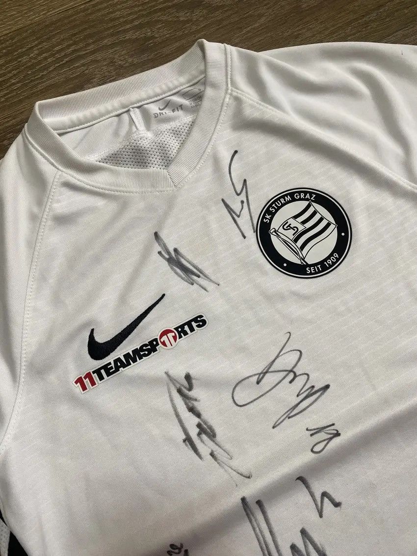 Nike × Vintage VTG SK Sturm Graz Training Football Jersey AUTOGRAPH kids L Size US L / EU 52-54 / 3 - 4 Thumbnail