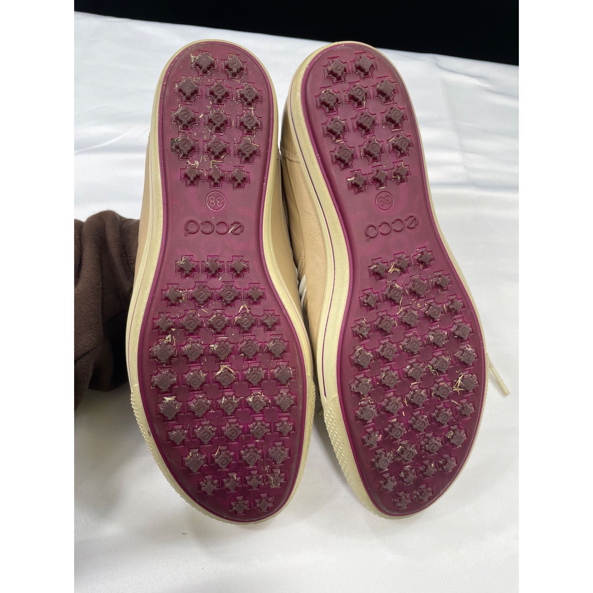 Ecco Ecco SKU 7472 Womens Beige Leather Sneakers Size 38 Size US 8 / IT 38 - 8 Thumbnail
