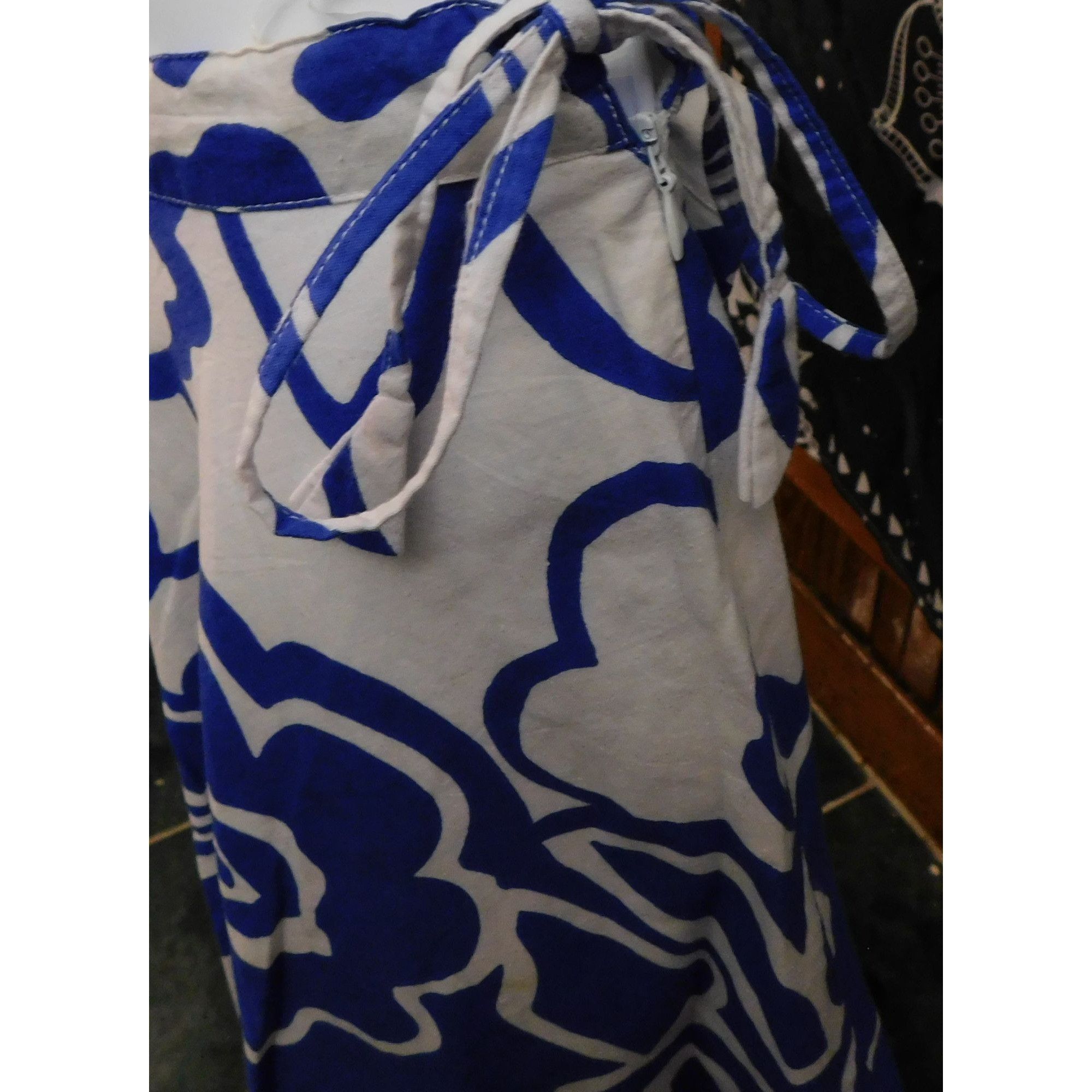 Apollo Apollo Blue And White Floral Midi Skirt Size 32" / US 10 / IT 46 - 6 Thumbnail