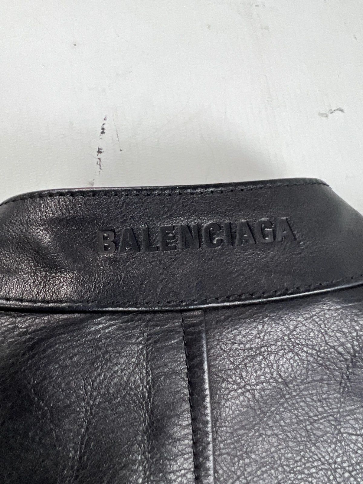 Balenciaga BALENCIAGA SS23 MUDSHOW SHRUNK LEATHER JACKET SZ:40 Size US XXS / EU 40 - 12 Thumbnail