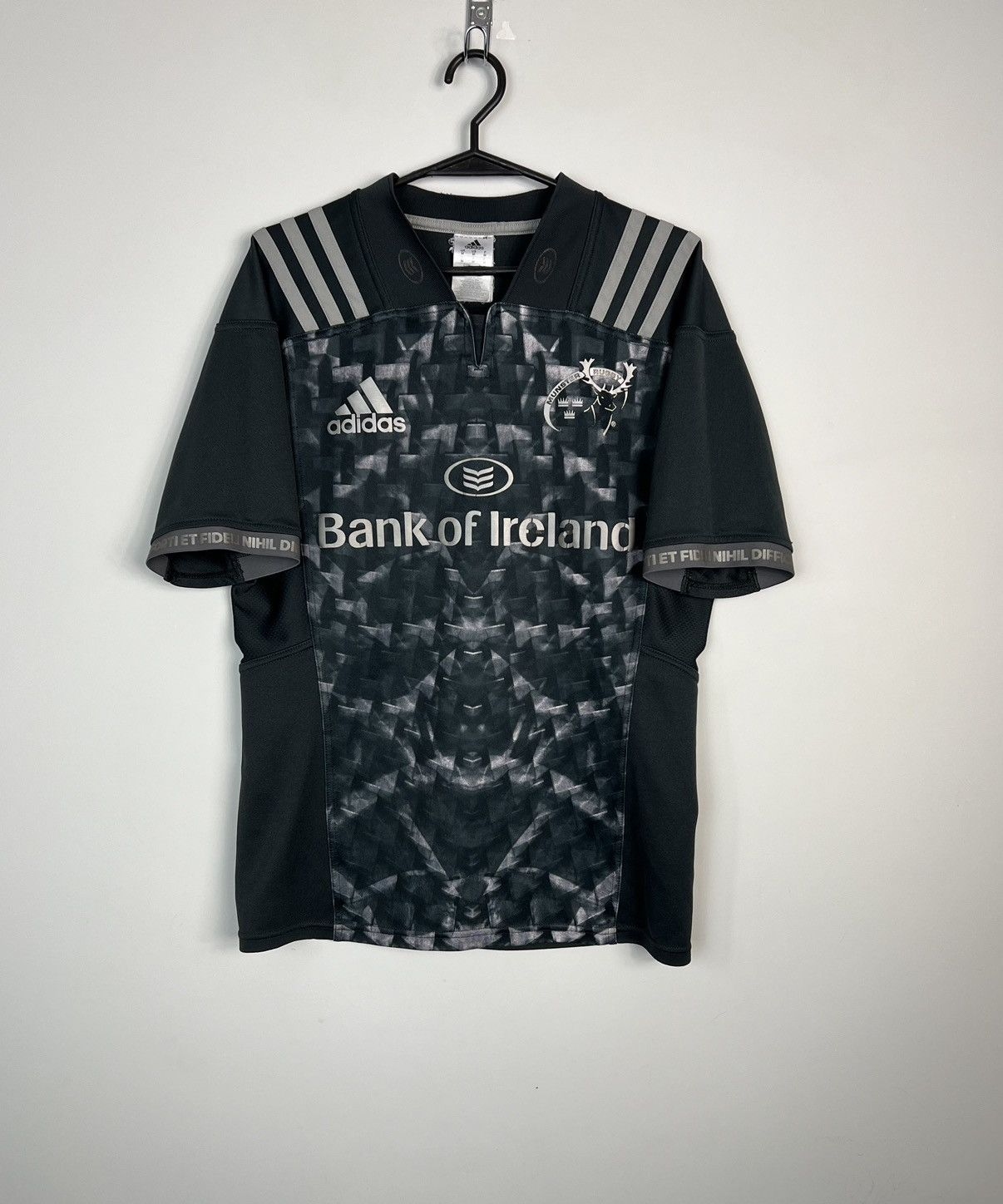 Adidas Jersey Adidas Munster Rugby 2017/2018 Away Tshirt Size US M / EU 48-50 / 2 - 1 Thumbnail