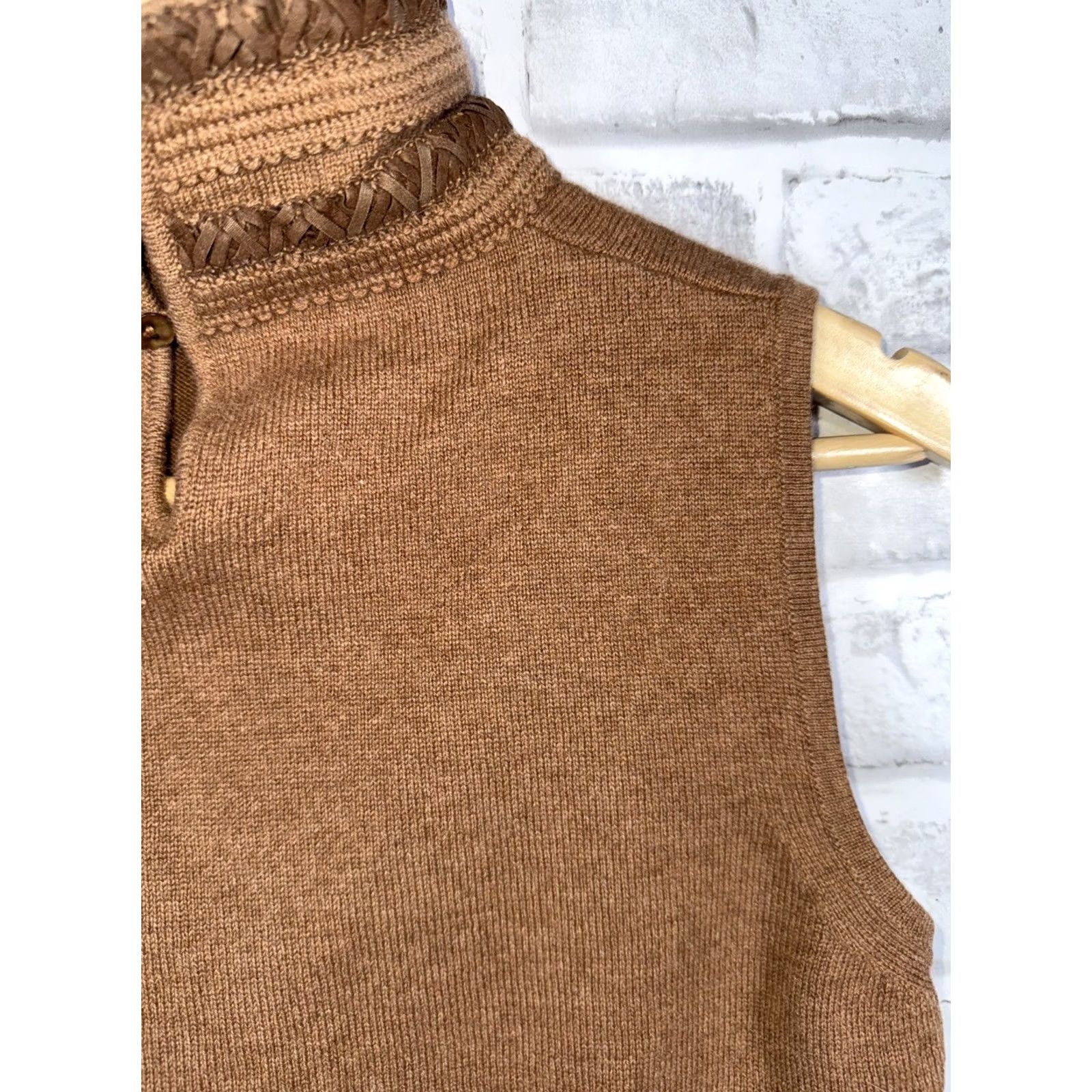 Vintage VINTAGE MARIA SARTINI Cashmere Brown Sweater Vest Womens XS ITALY Sweater Vest Women XS Brown Cashmere Womens XS Italy Size XS / US 0-2 / IT 36-38 - 3 Thumbnail