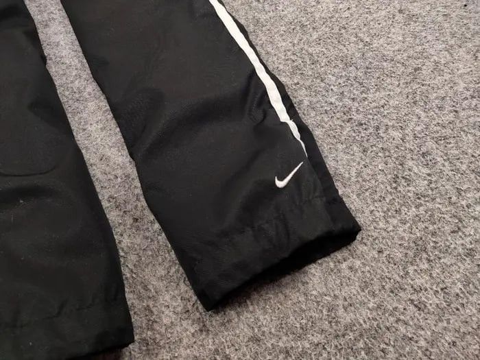 Nike Vintage Nike Swoosh Logo Track Baggy Jogger Pants Y2K Style Size US 30 / EU 46 - 8 Thumbnail