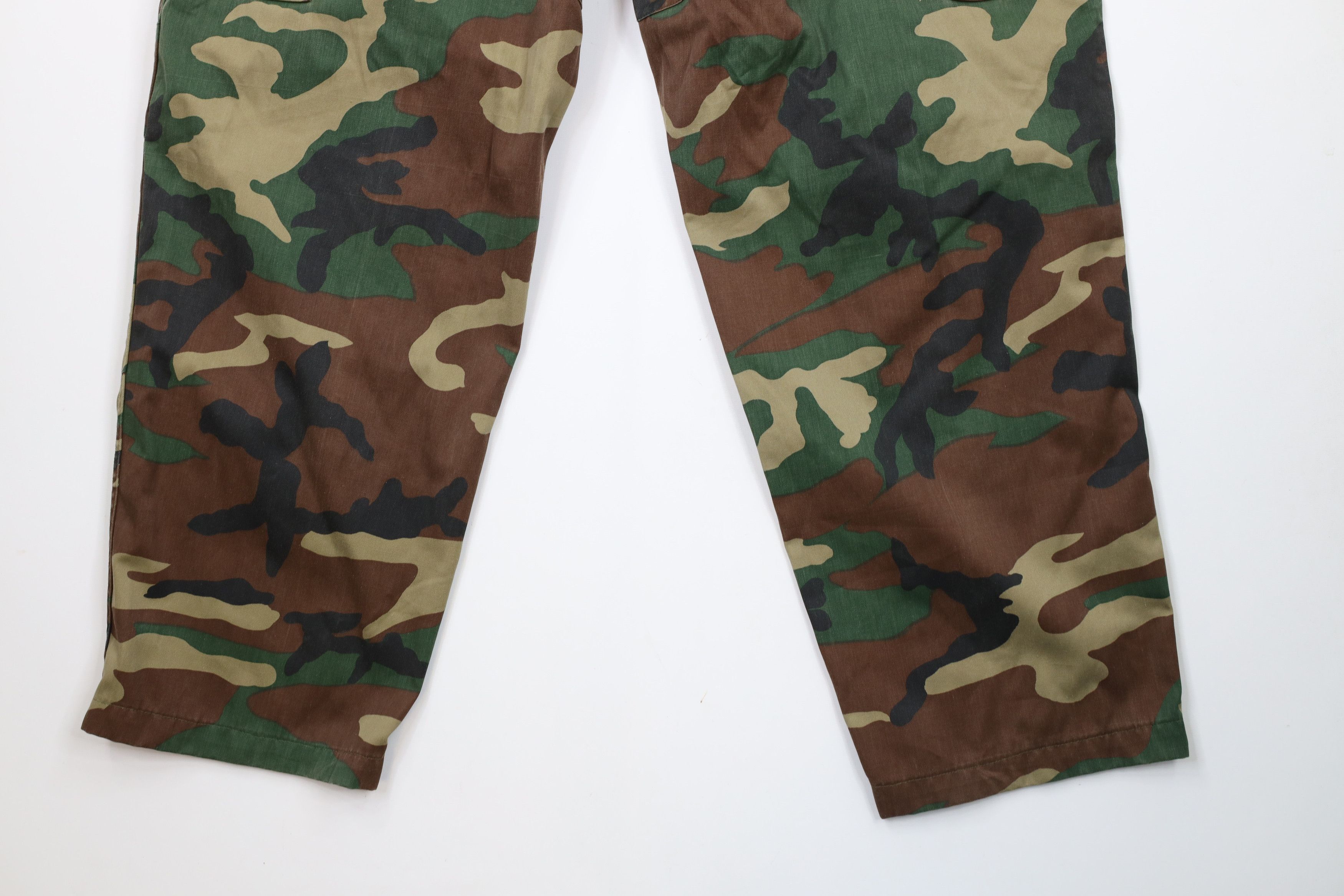 Vintage Vintage 90s Streetwear Wide Leg Woodland Camouflage Pants Size US 38 / EU 54 - 12 Thumbnail
