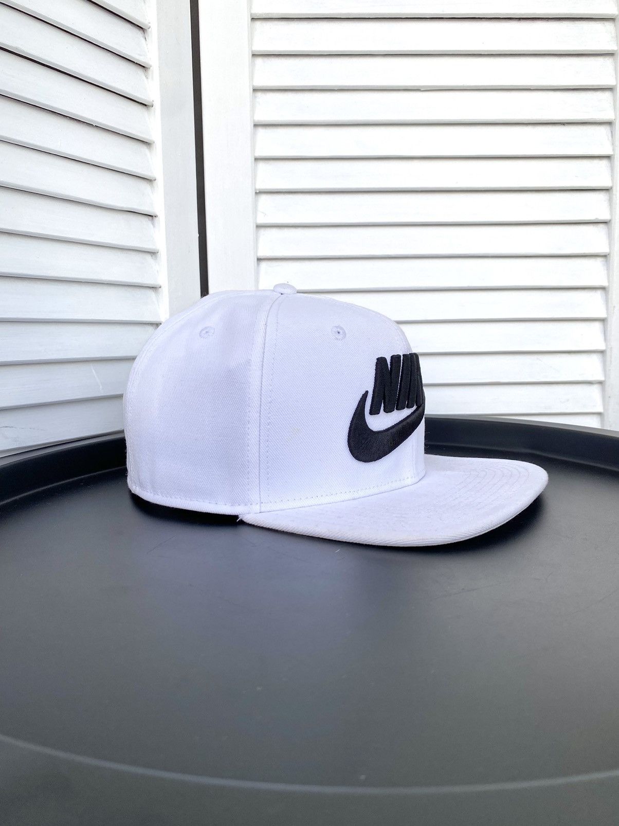 Nike Nike Pro Big Logo Swoosh Snapback 3D White Cap Hat Size ONE SIZE - 7 Thumbnail