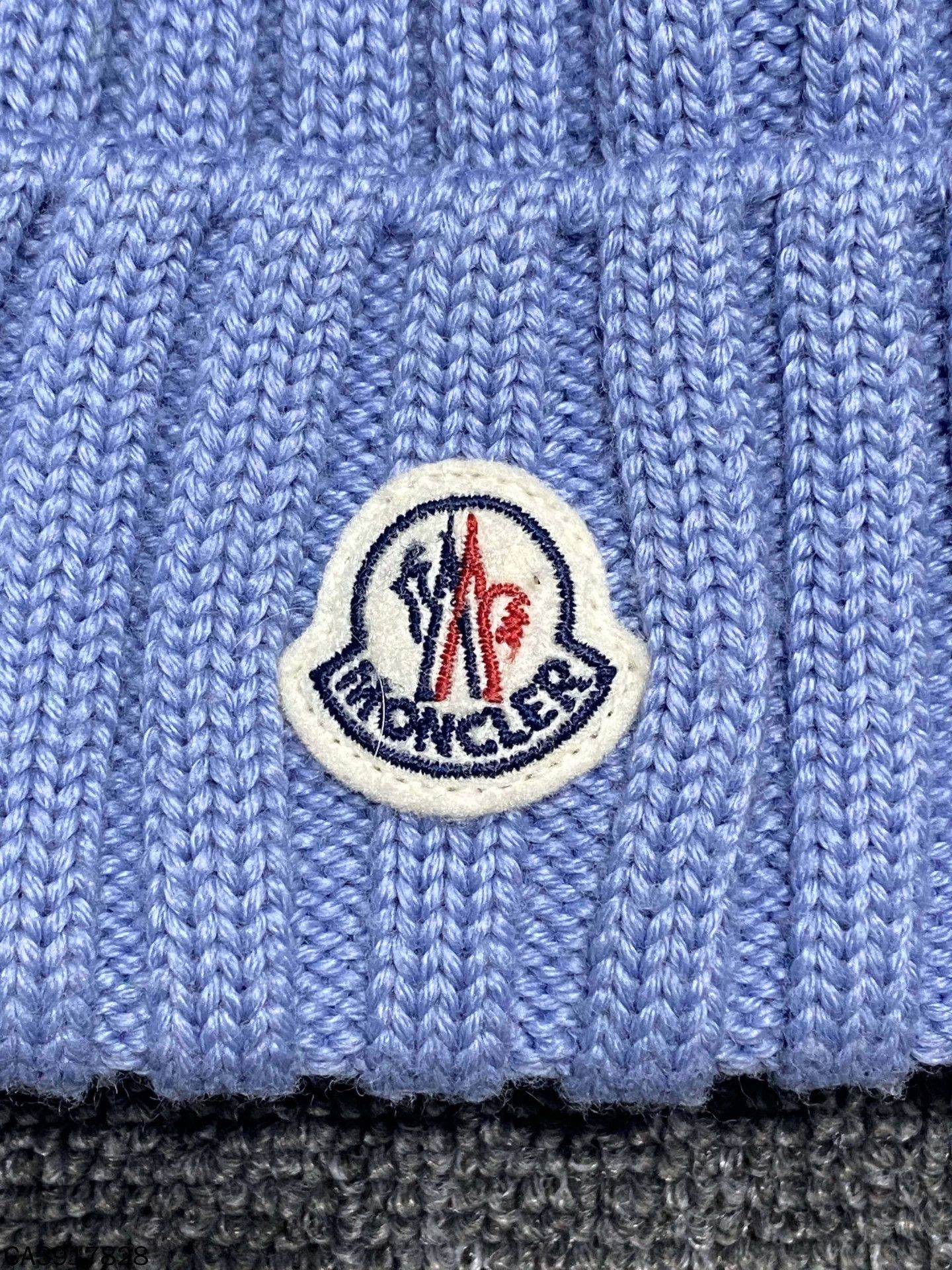 Moncler Moncler logo pom pom knit beanie blue Size ONE SIZE - 2 Thumbnail