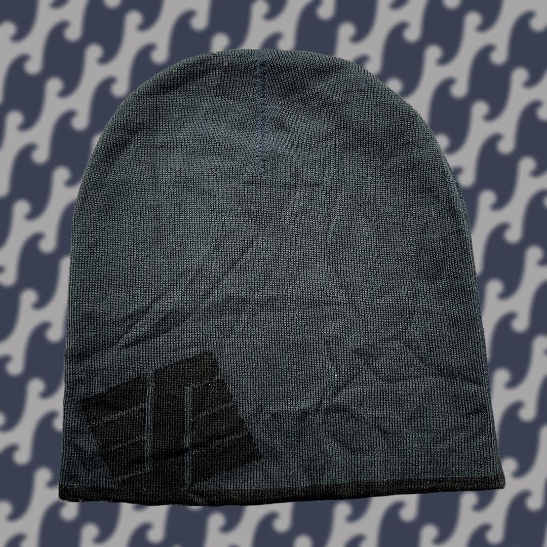 Kickers Snickers Reversible Beanie Hat One Size OSFA Gray Unisex Adults Beanie Thermal Knit Acrylic OSFA Gray Snickers Hat Beanie Reversible Warm Size ONE SIZE - 1 Thumbnail
