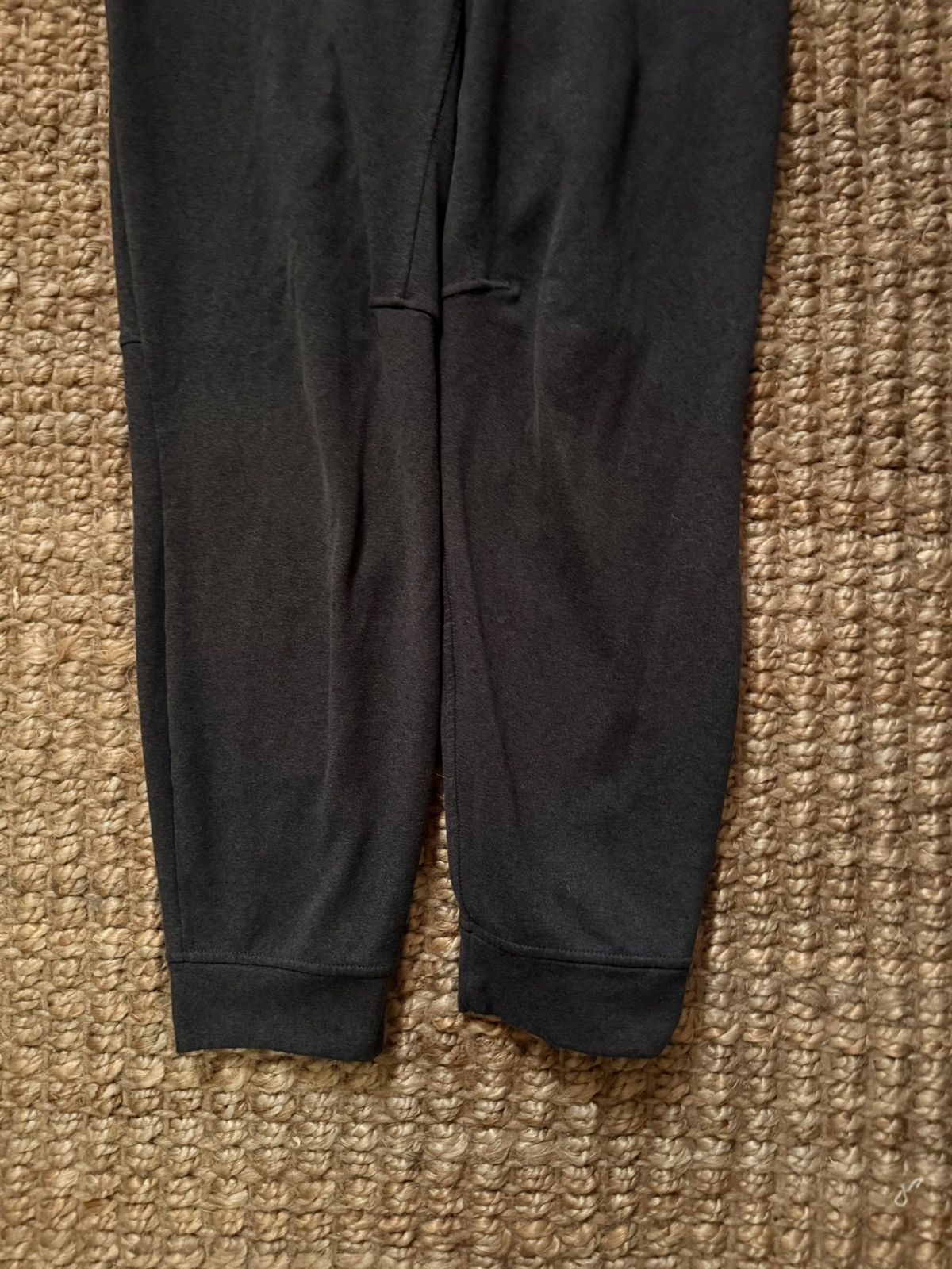 Lululemon Lululemon Charcoal Joggers Sweatpants Size (S/M) Size US 29 - 3 Thumbnail