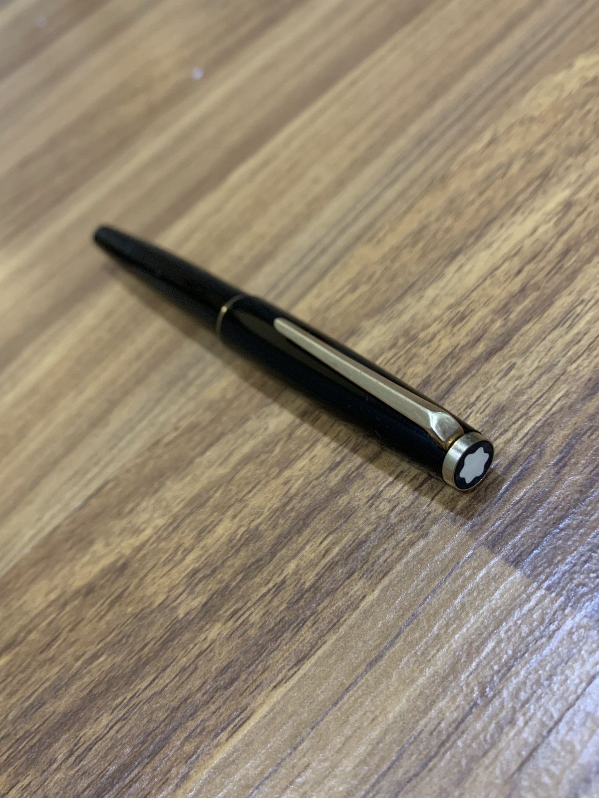 Montblanc VINTAGE 1974 14K MONTBLANC 320 FOUNTAIN PEN Size ONE SIZE - 1 Thumbnail