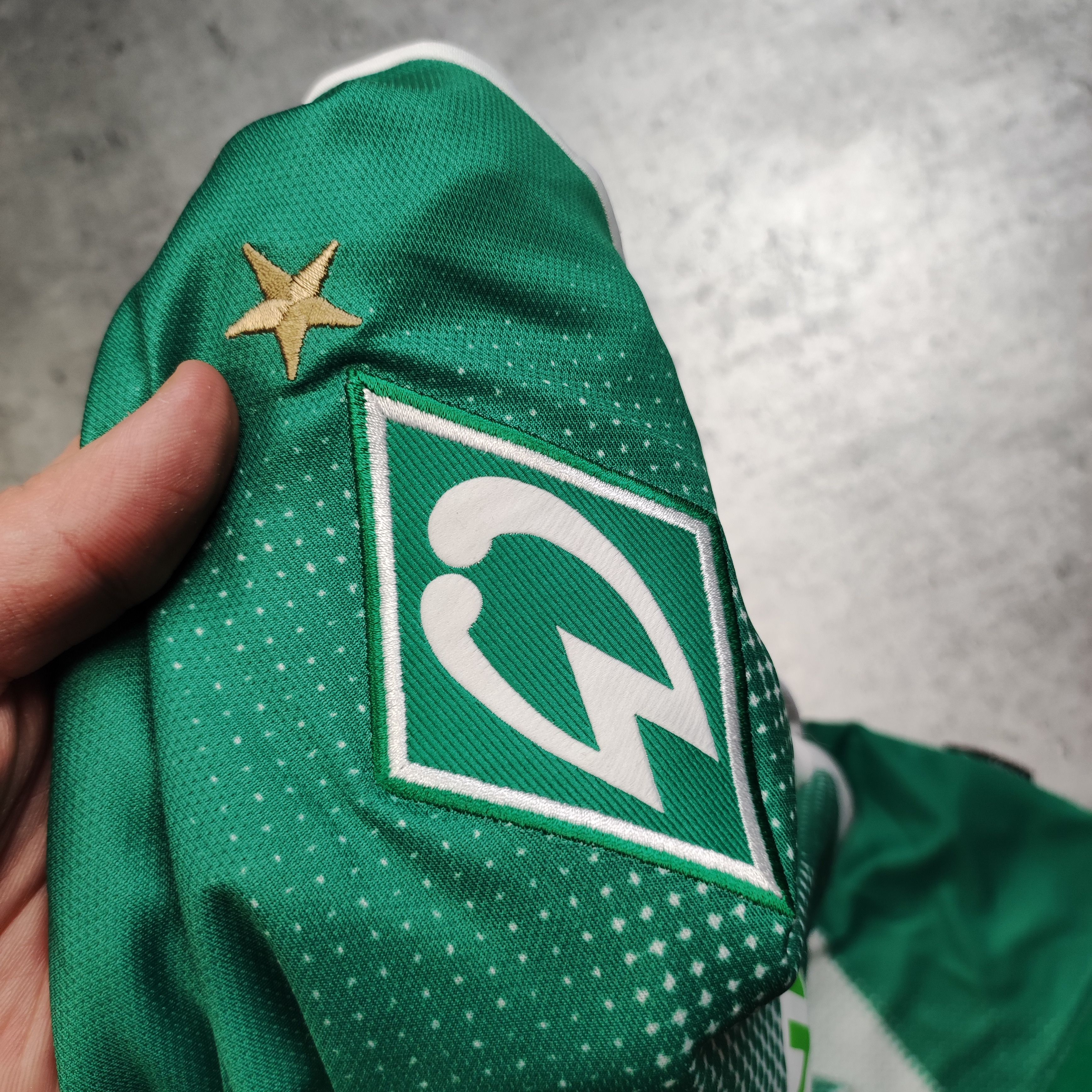Other RARE Umbro x Werder Bremen 2022/23 Home Football Jersey Size US M / EU 48-50 / 2 - 4 Thumbnail