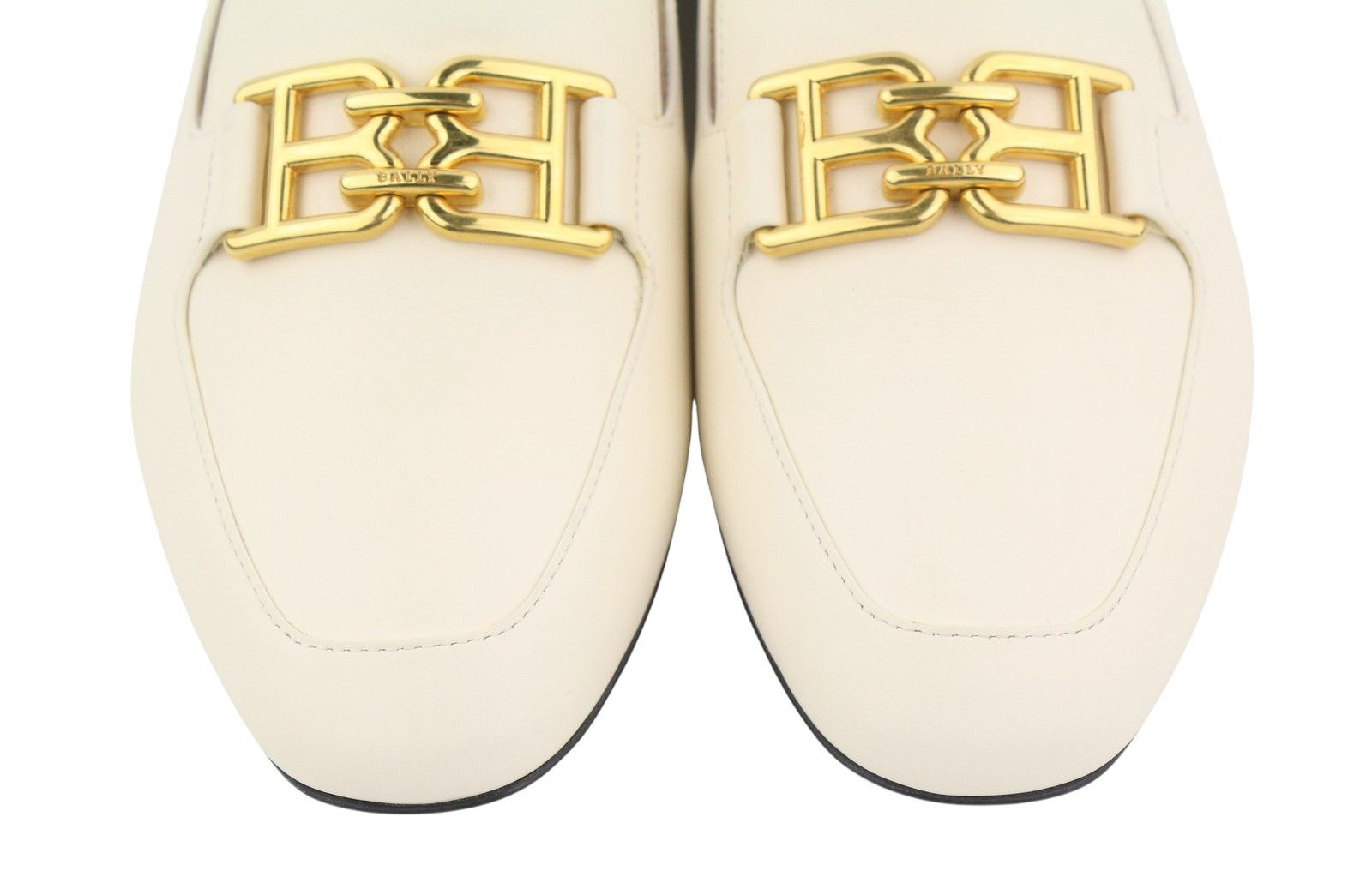 Bally ELLAH EU36.5 Milky Leather Gold Detail Loafers 88410 Size US 5.5 / IT 35.5 - 5 Thumbnail