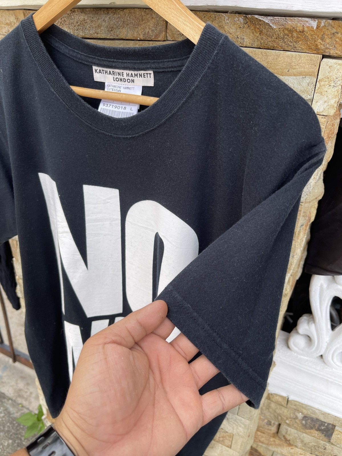 Katharine Hamnett London Last Drop🔥Rare🔥KATHARINE HAMNETT LONDON No War Black Tee Size US L / EU 52-54 / 3 - 8 Thumbnail