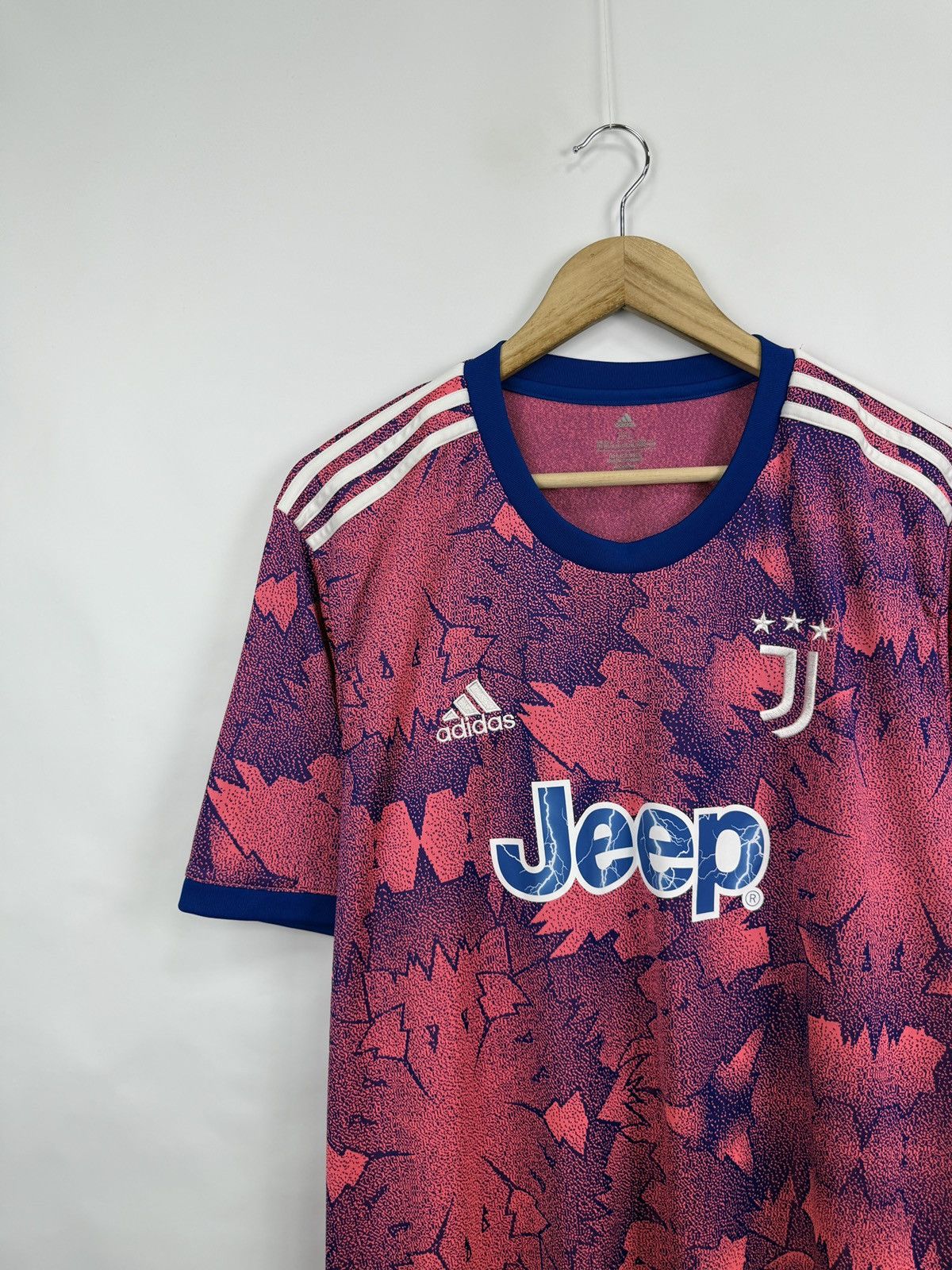 Adidas 🇮🇹 2022/23 Adidas Juventus Soccer Jersey T-Shirt Y2K Rare Size US XXL / EU 58 / 5 - 2 Thumbnail