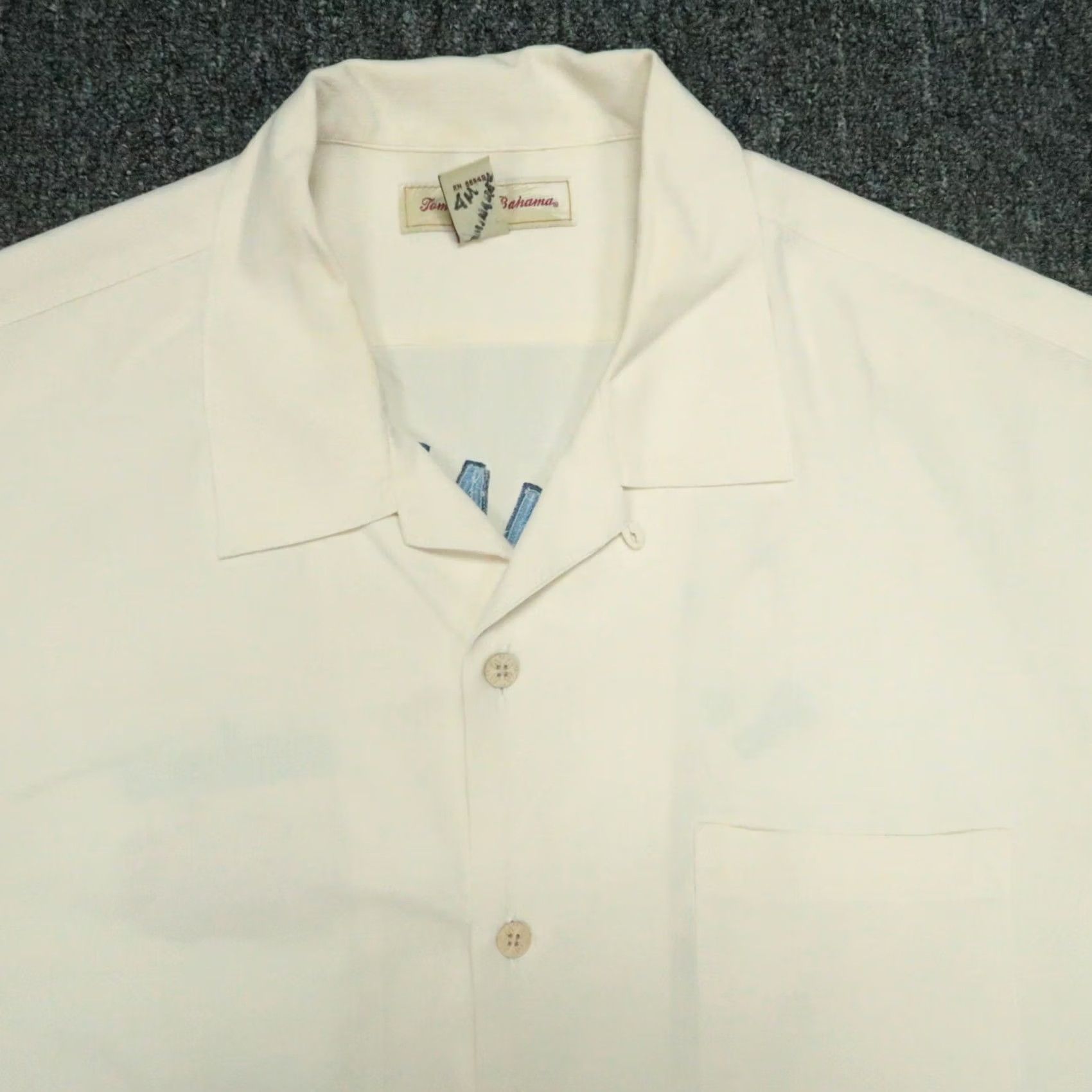 Tommy Bahama VINTAGE Tommy Bahama Shirt Mens Large Ivory Silk Camp Collar Button-Up Short Sleeve Size US L / EU 52-54 / 3 - 3 Thumbnail