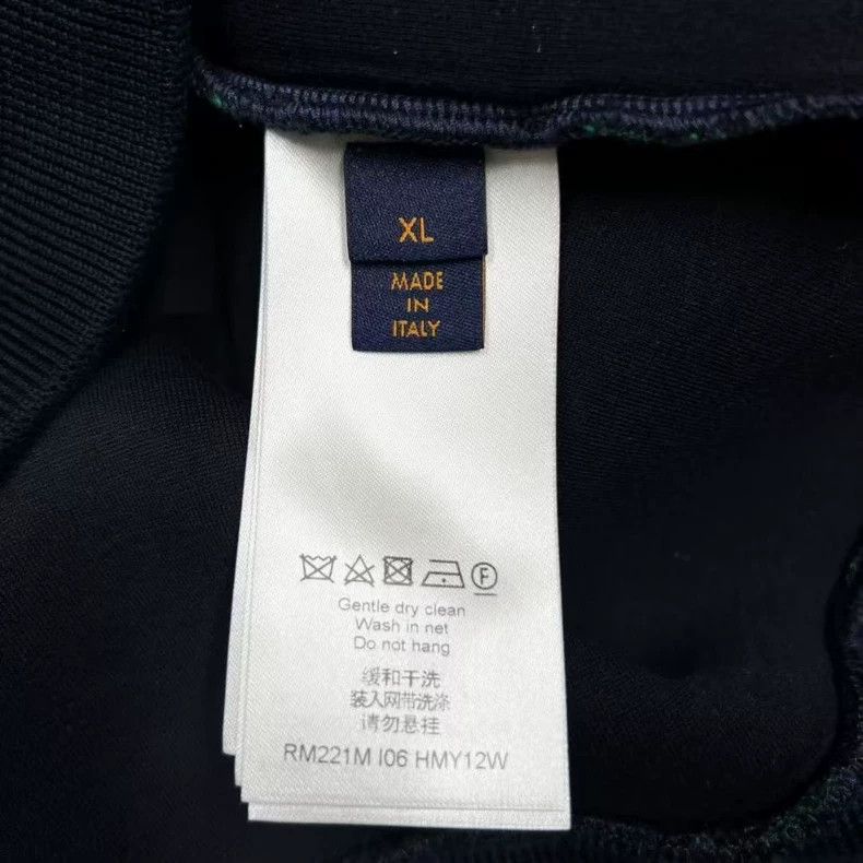 Louis Vuitton Louis Vuitton Dark Blue Colorful Gradient Print Logo Sweat Size US XL / EU 56 / 4 - 3 Thumbnail
