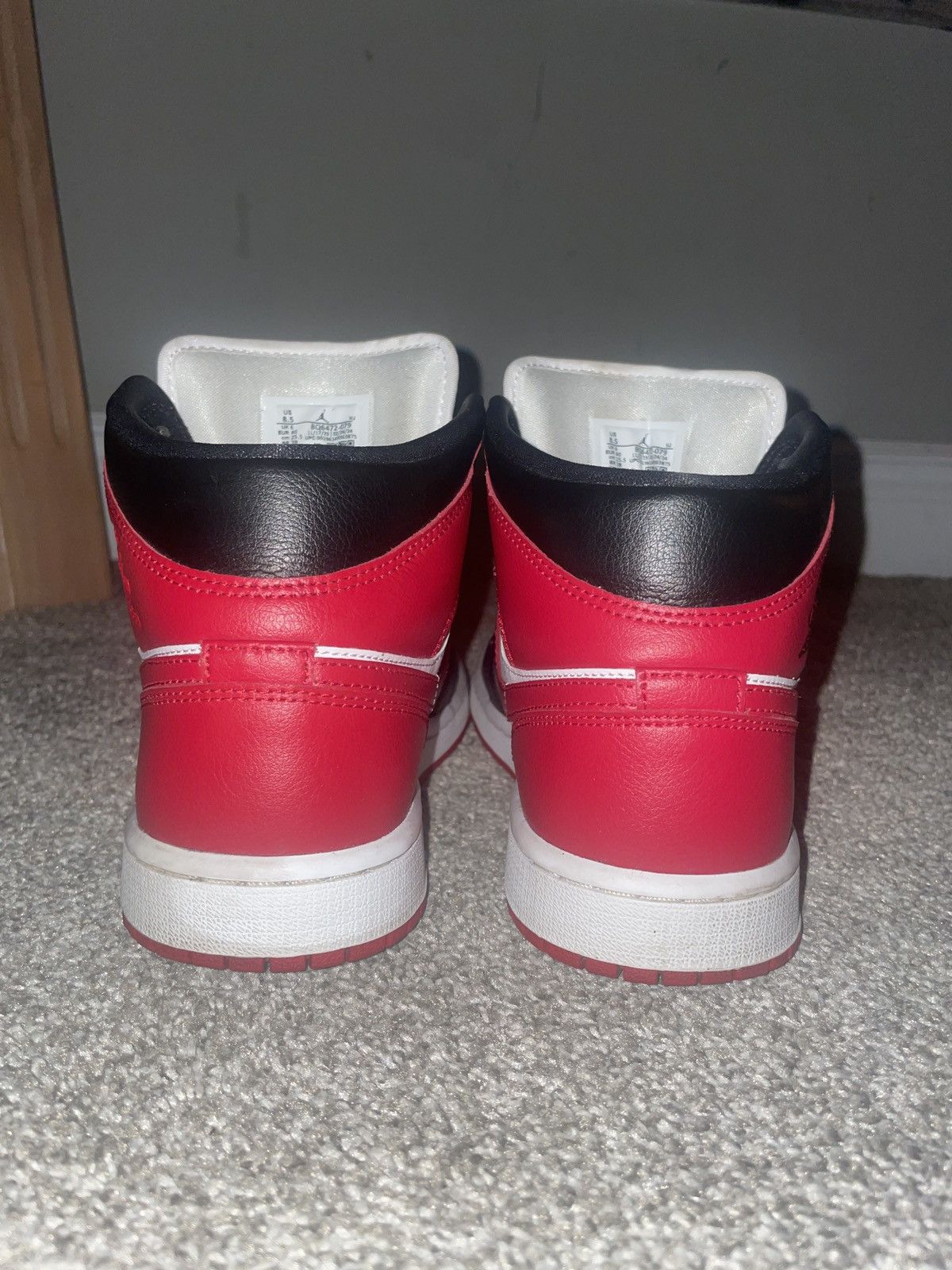 Nike Air Jordan 1 Mid Size US 8.5 / IT 38.5 - 5 Thumbnail