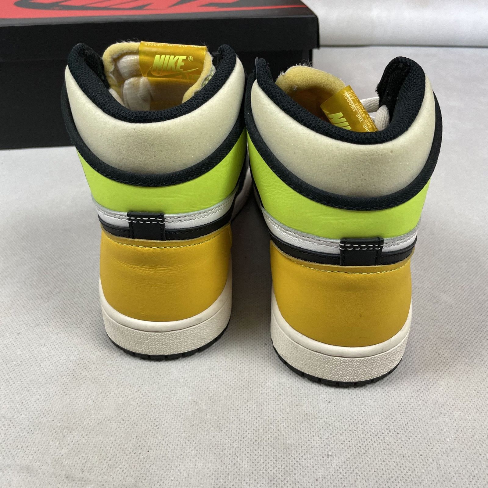 Jordan Brand × Nike Nike Air Jordan 1 High Shoes 7 Size US 7 / EU 40 - 8 Thumbnail