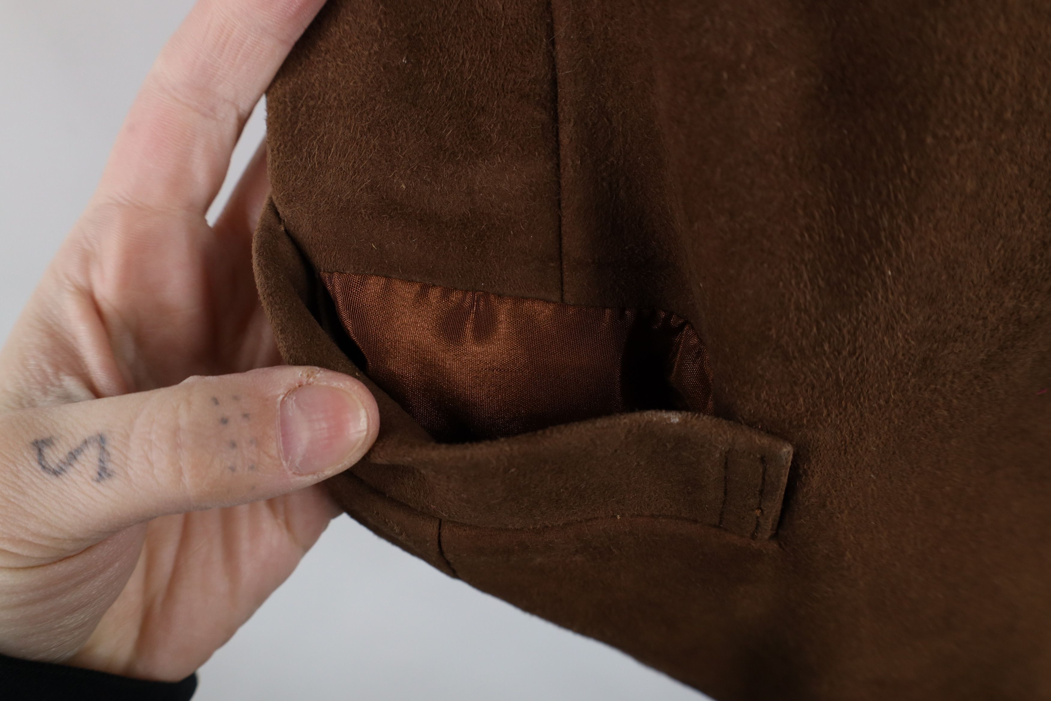 Vintage Vintage 90s Streetwear Suede Leather Buckle Back Vest Jacket Size US XXL / EU 58 / 5 - 7 Thumbnail