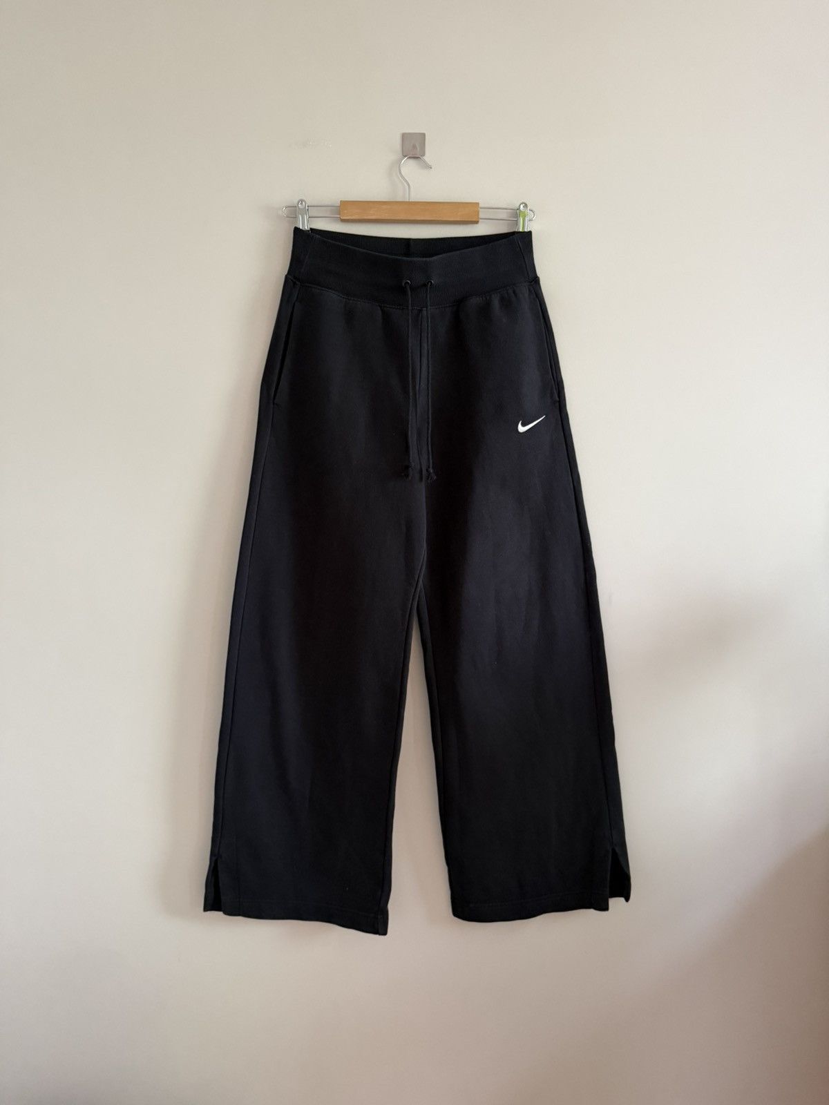 Nike Nike Wide Leg Sweatpants Size US 30 / EU 46 - 1 Thumbnail