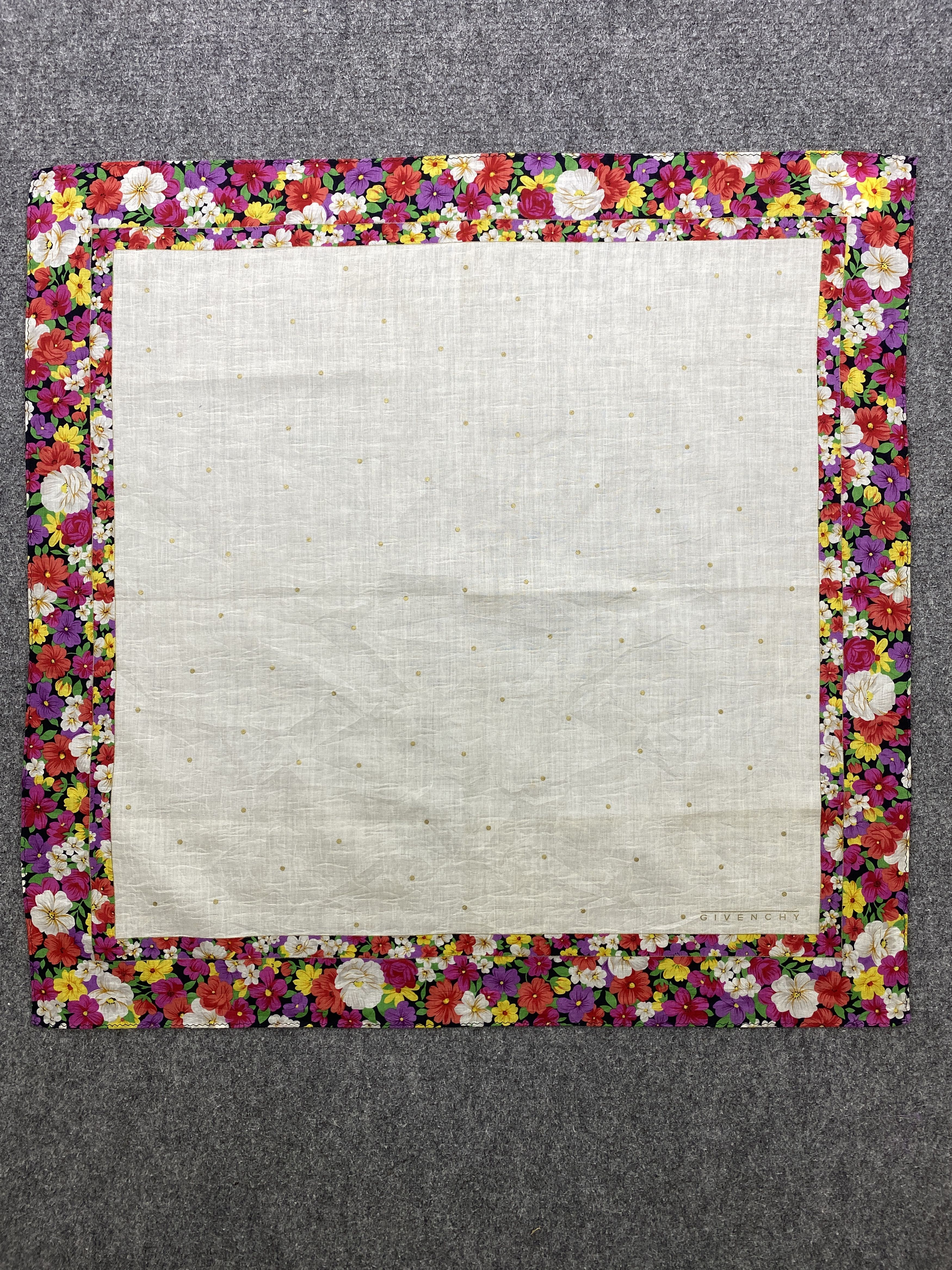 Givenchy Givenchy Handkerchief / Neckerchief / Bandana HKC0746 Size ONE SIZE - 4 Thumbnail