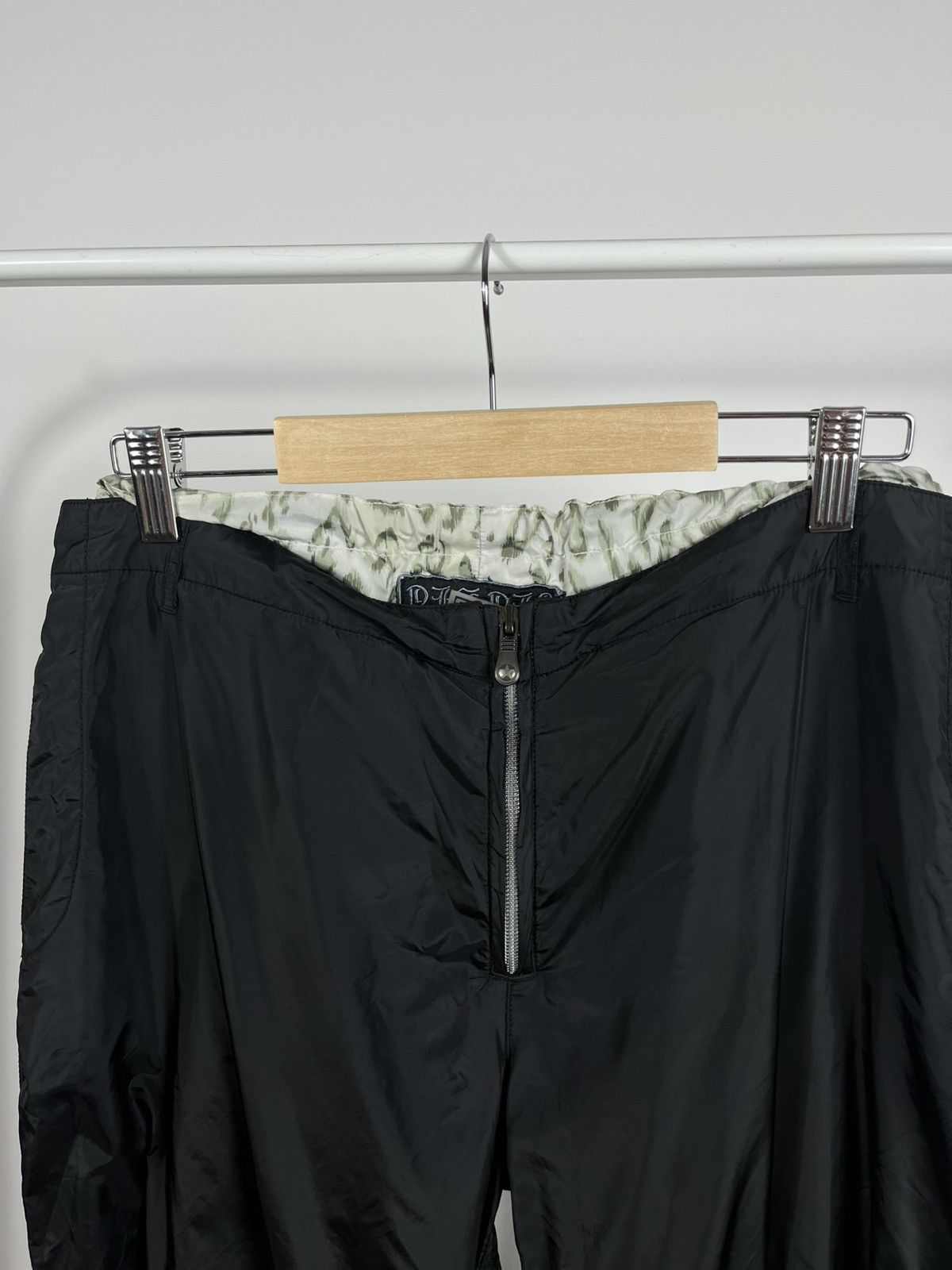 JET SET Jet Set Tech Nylon Pants Black Women’s Size 4 Y2K Size 27" / US 4 / IT 40 - 3 Thumbnail