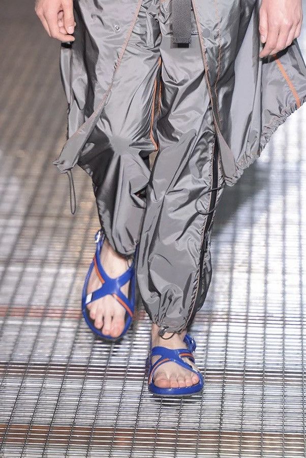 Prada Prada Spring Summer 2017 men runway rubber sandals Size US 8 / EU 41 - 6 Thumbnail