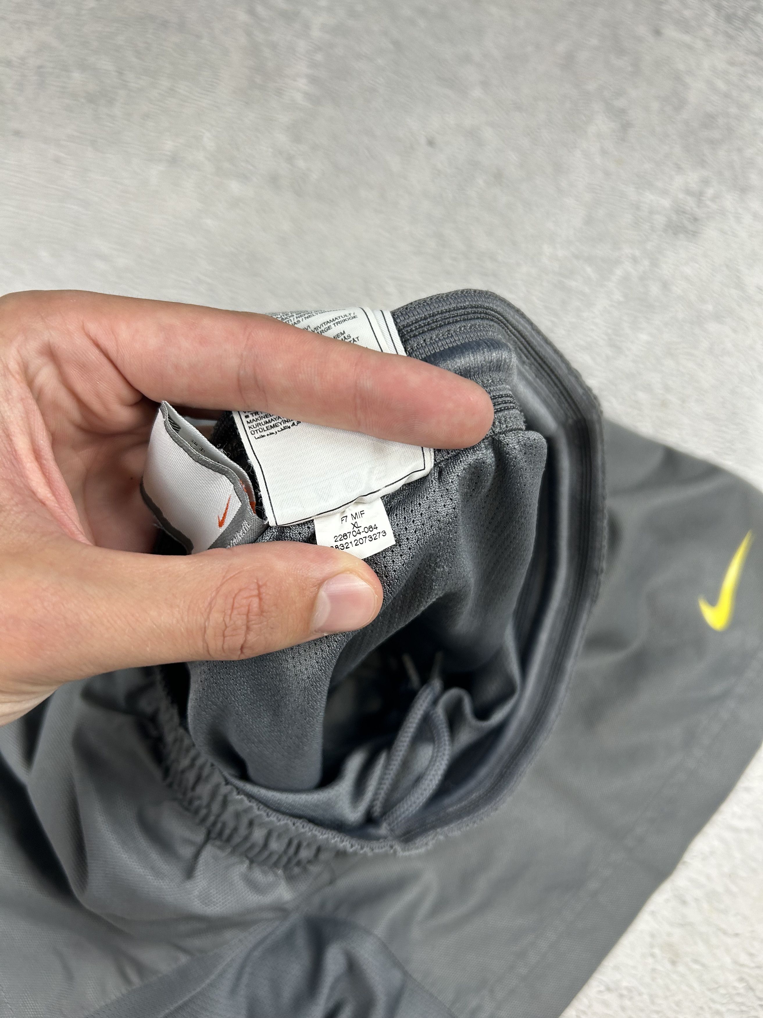 Nike × Nike ACG × Vintage Vintage Nike Nylon shorts Parachute Streetwear Drill Size US 36 / EU 52 - 4 Thumbnail