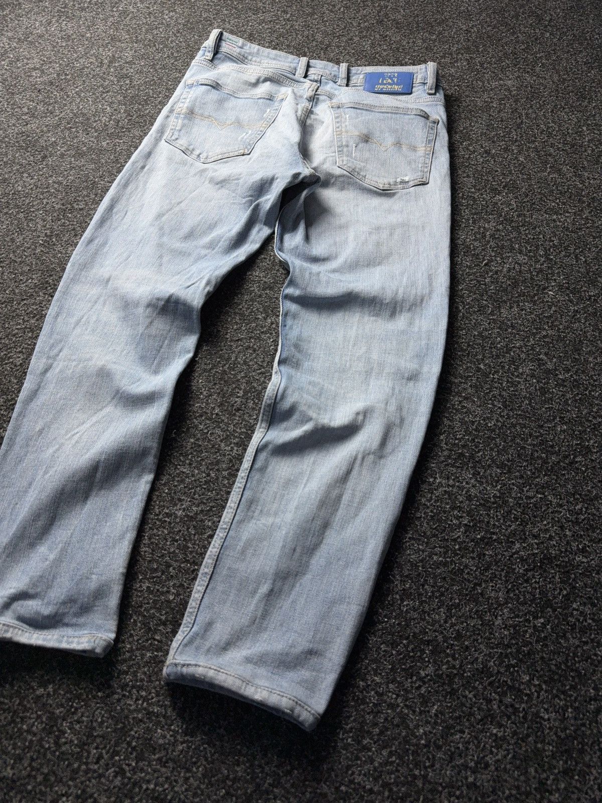 Diesel Luxury 00s Diesel Skinny Light Wash Jeans Y2K Made in Italy Size US 31 - 13 Thumbnail