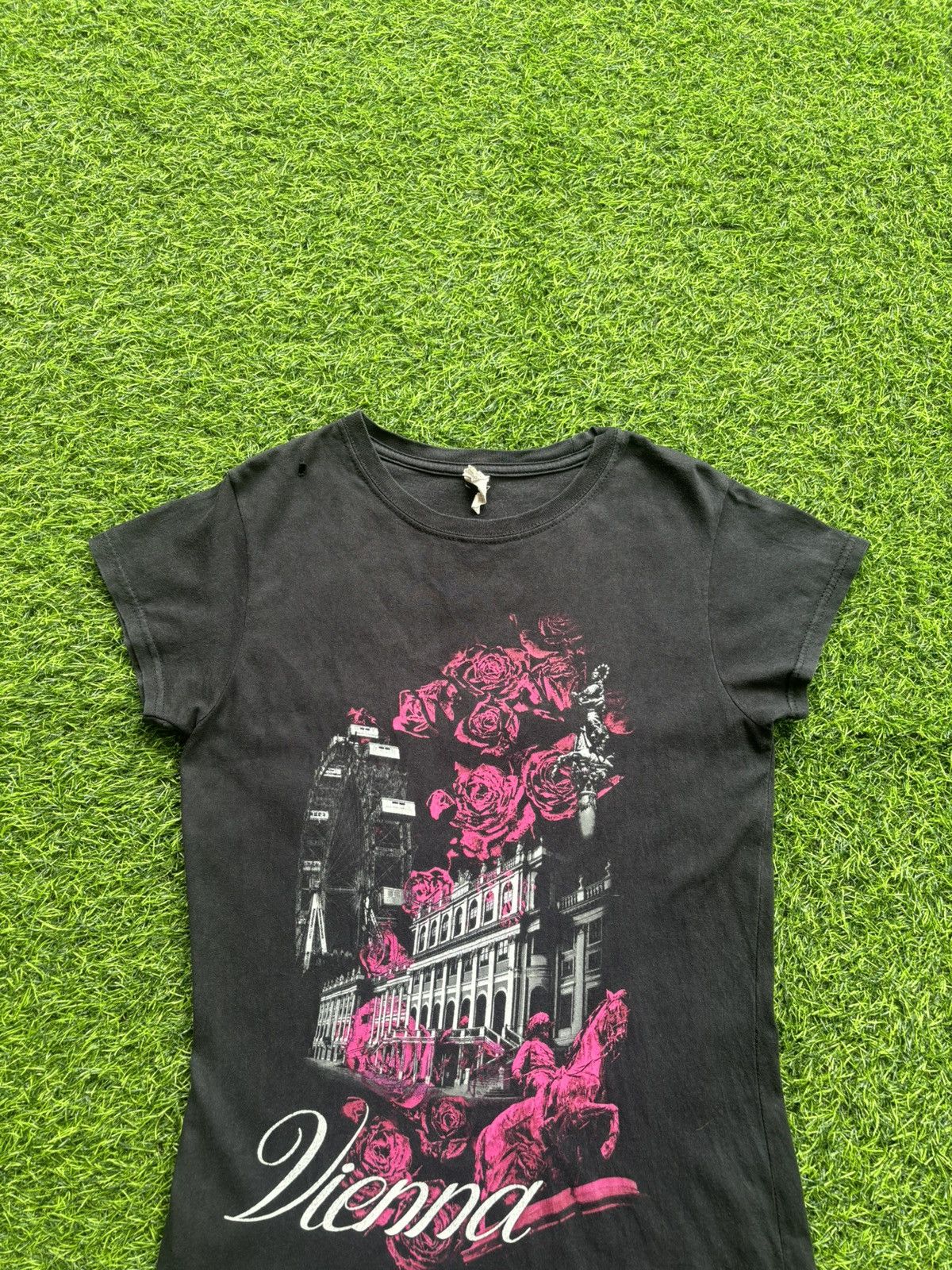 Hysteric Glamour Vintage Y2k Vienna Tshirt Size M / US 6-8 / IT 42-44 - 2 Thumbnail