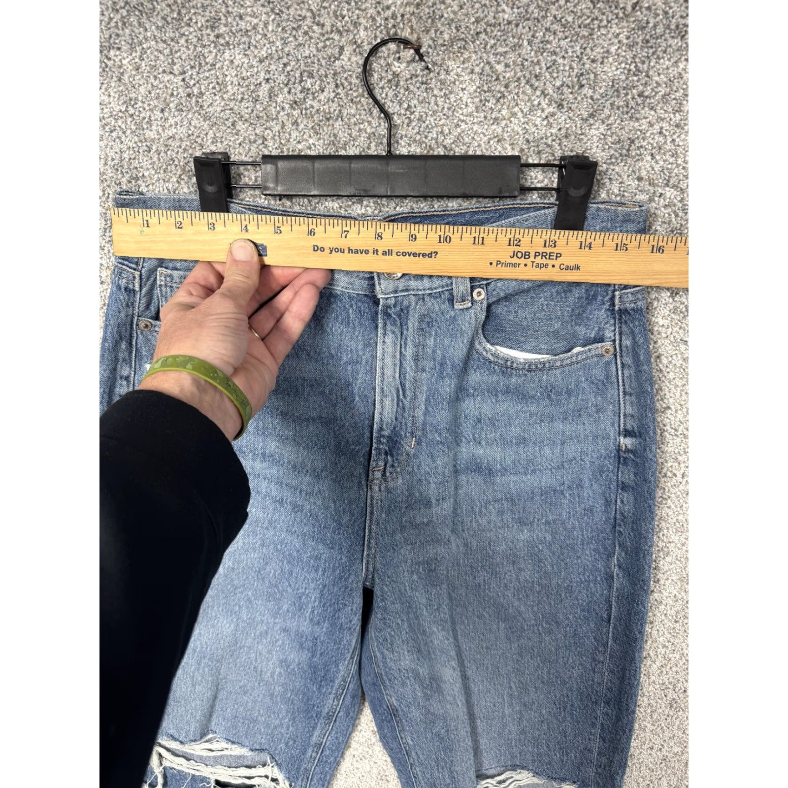 American Eagle Outfitters American Eagle Outfitters Jeans Womens 8 Blue Relaxed Mom High Rise Distressed Size 30" / US 8 / IT 44 - 2 Thumbnail