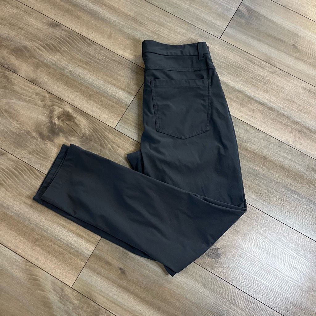 Lululemon Vrst Grey Slim Fit Grey Activewear Dress Pants Men 30x30 Size US 30 / EU 46 - 1 Thumbnail