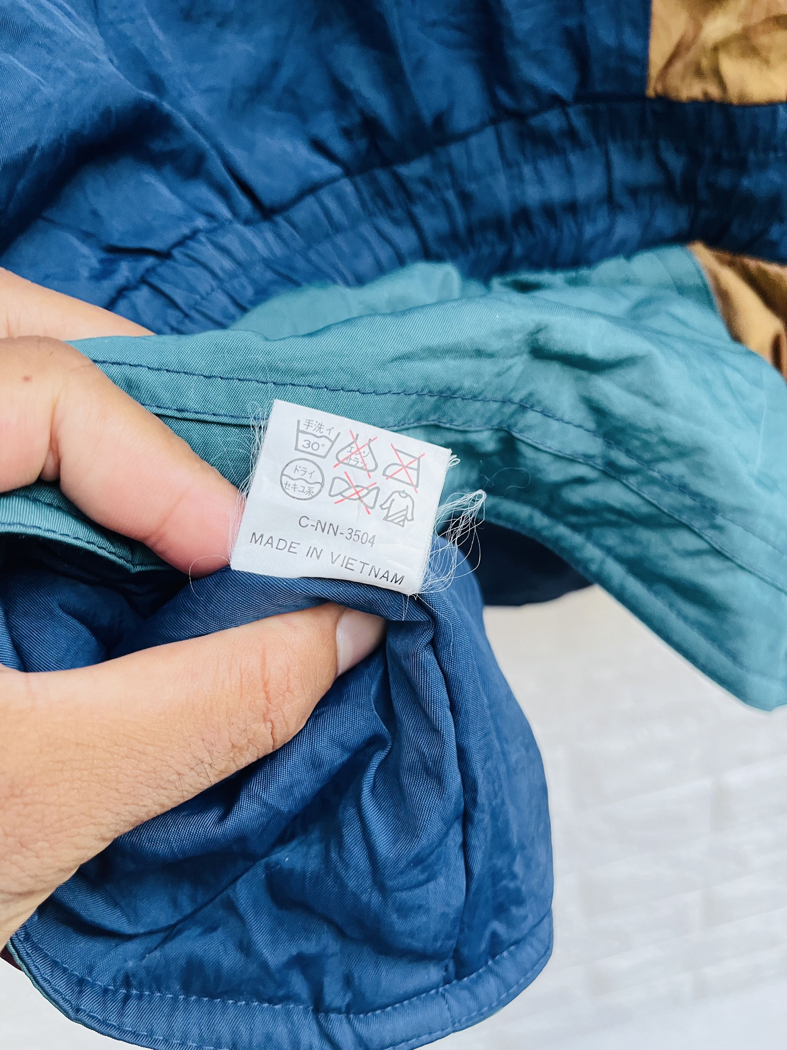 Japanese Brand Vintage Lamboley Multicolour Streetwear Style Ski Jacket Size US L / EU 52-54 / 3 - 13 Thumbnail