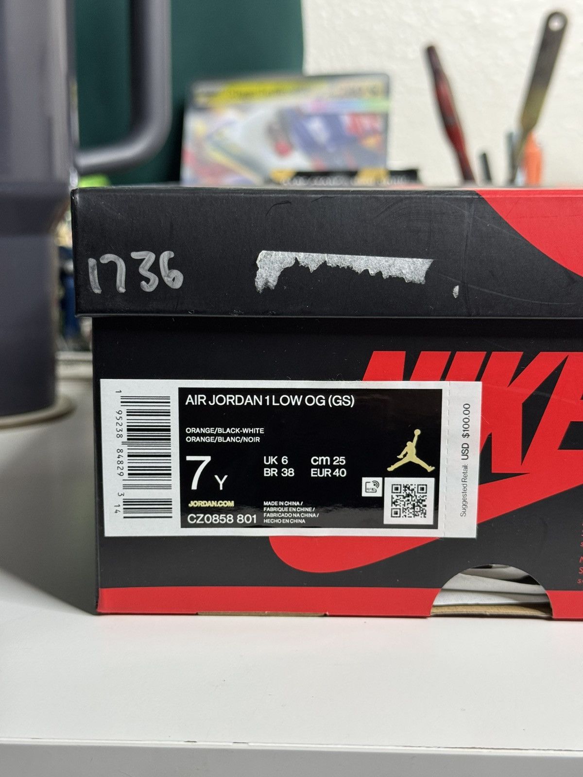 Jordan Brand Air Jordan 1 Low OG Starfish GS 7Y SHIPS FAST Size US 8.5 / IT 38.5 - 7 Thumbnail